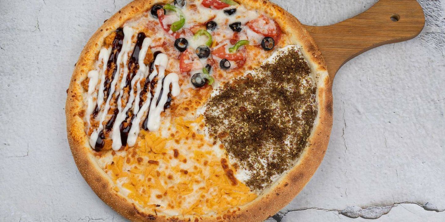 بيتزا مشكلة - صغير