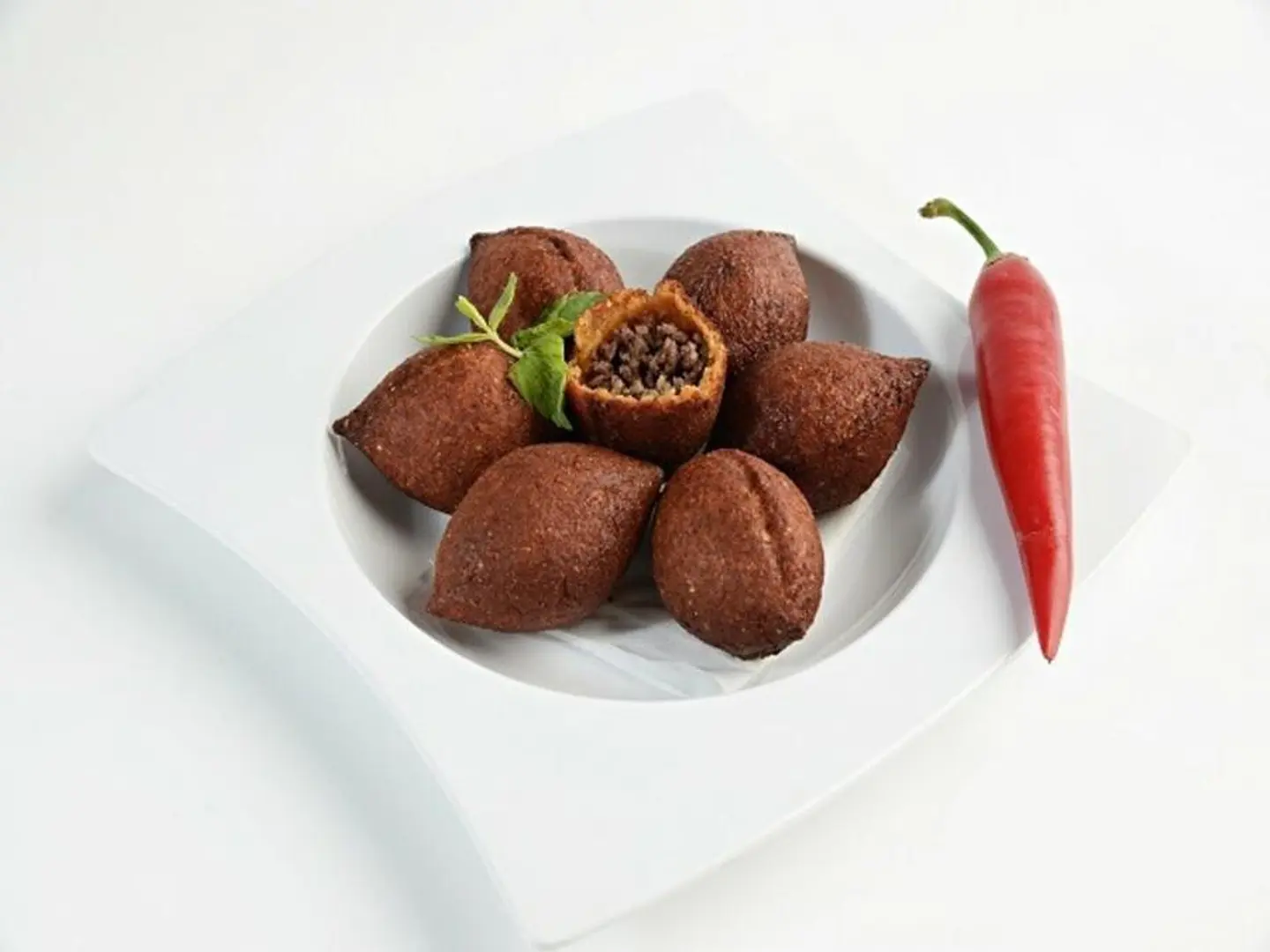 Chicken Kibbeh Plate - Small Size 5 Pieces