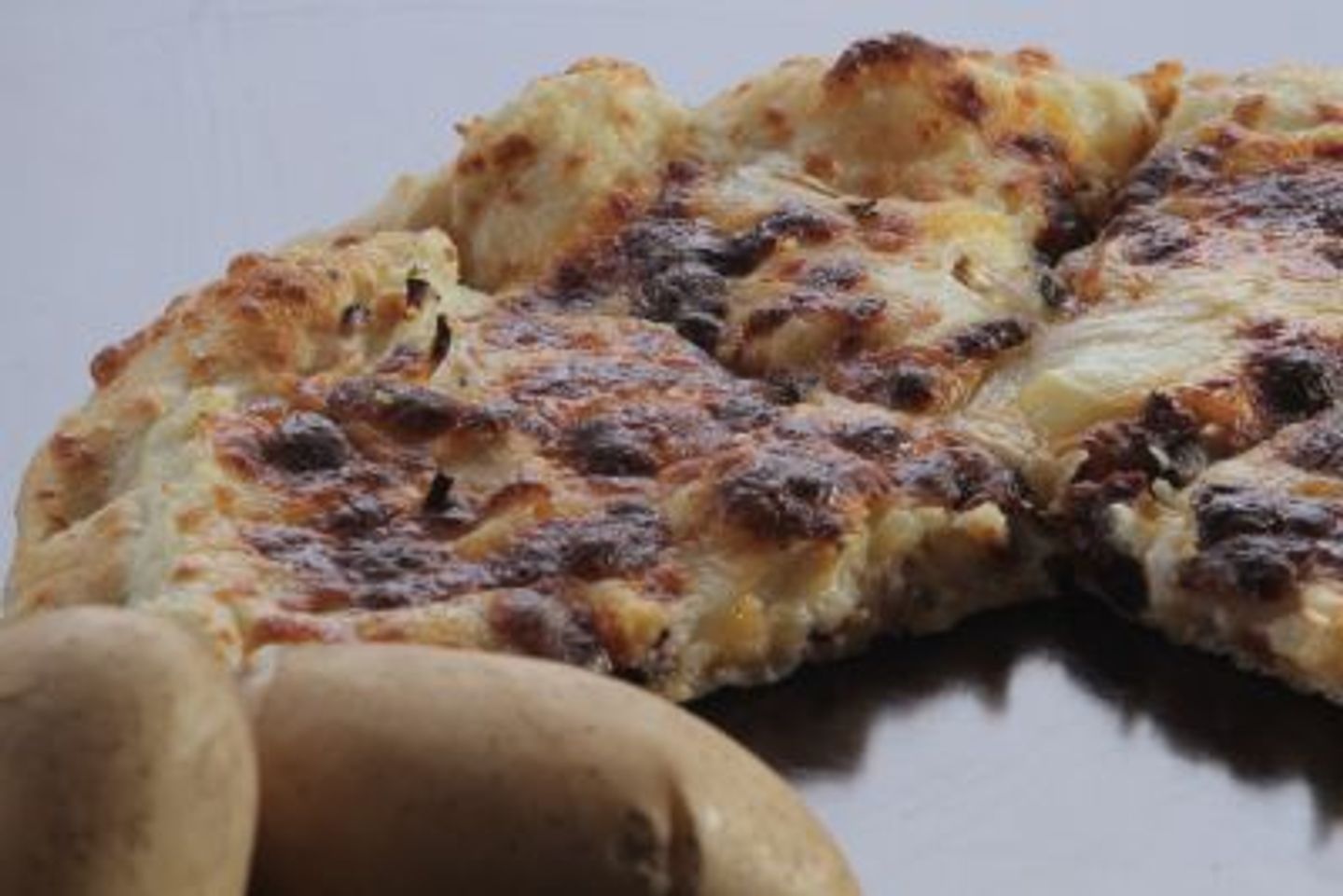 بيتزا بطاطس - صغير