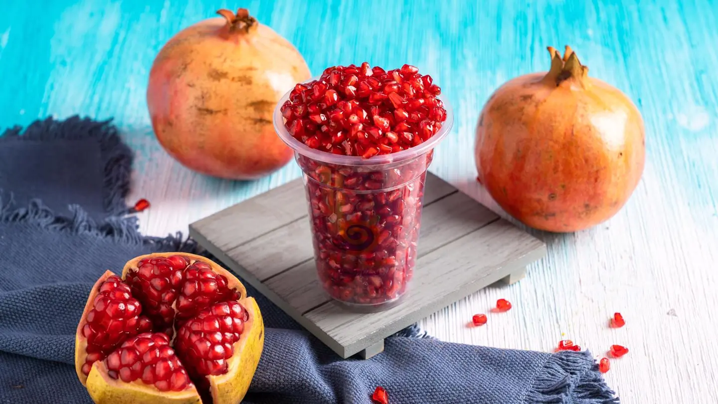 Pomegranate Seeds - Cup