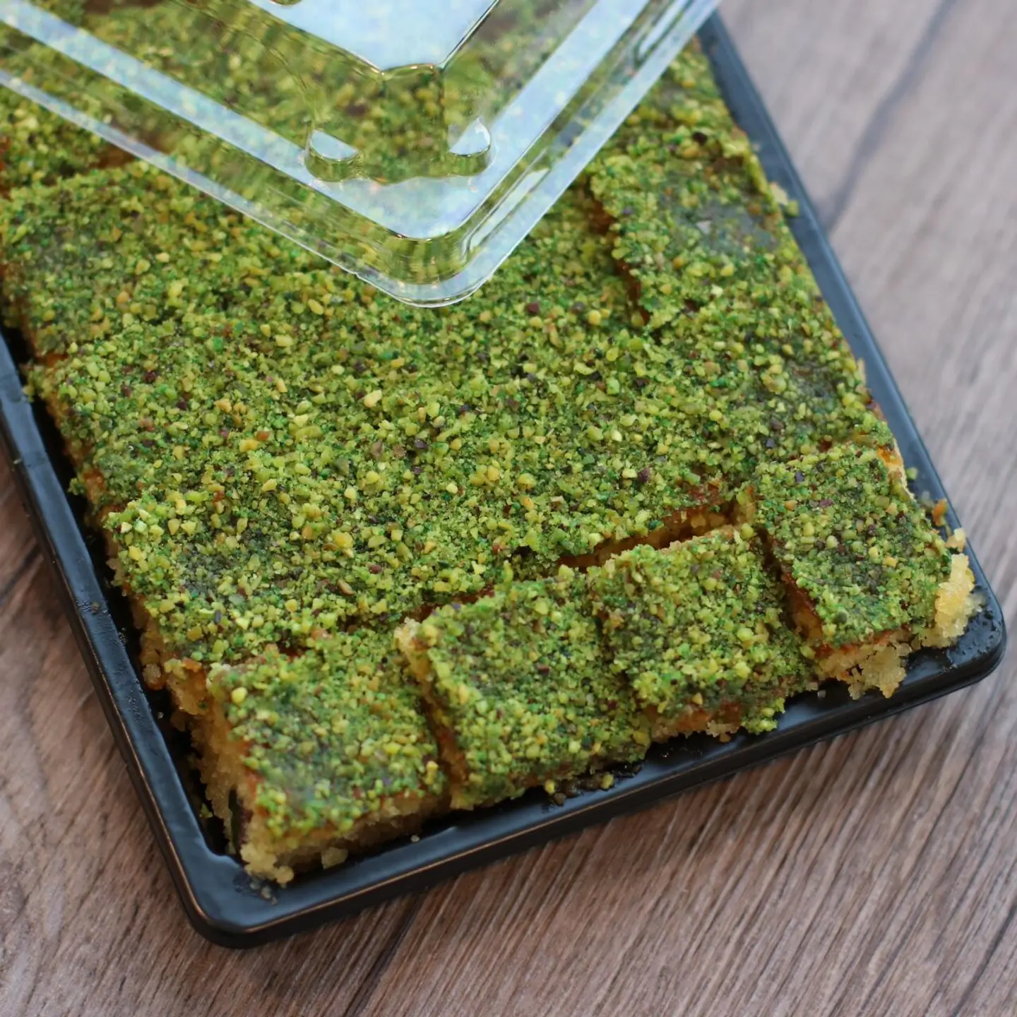 Basbousa Pistachio - Kilo