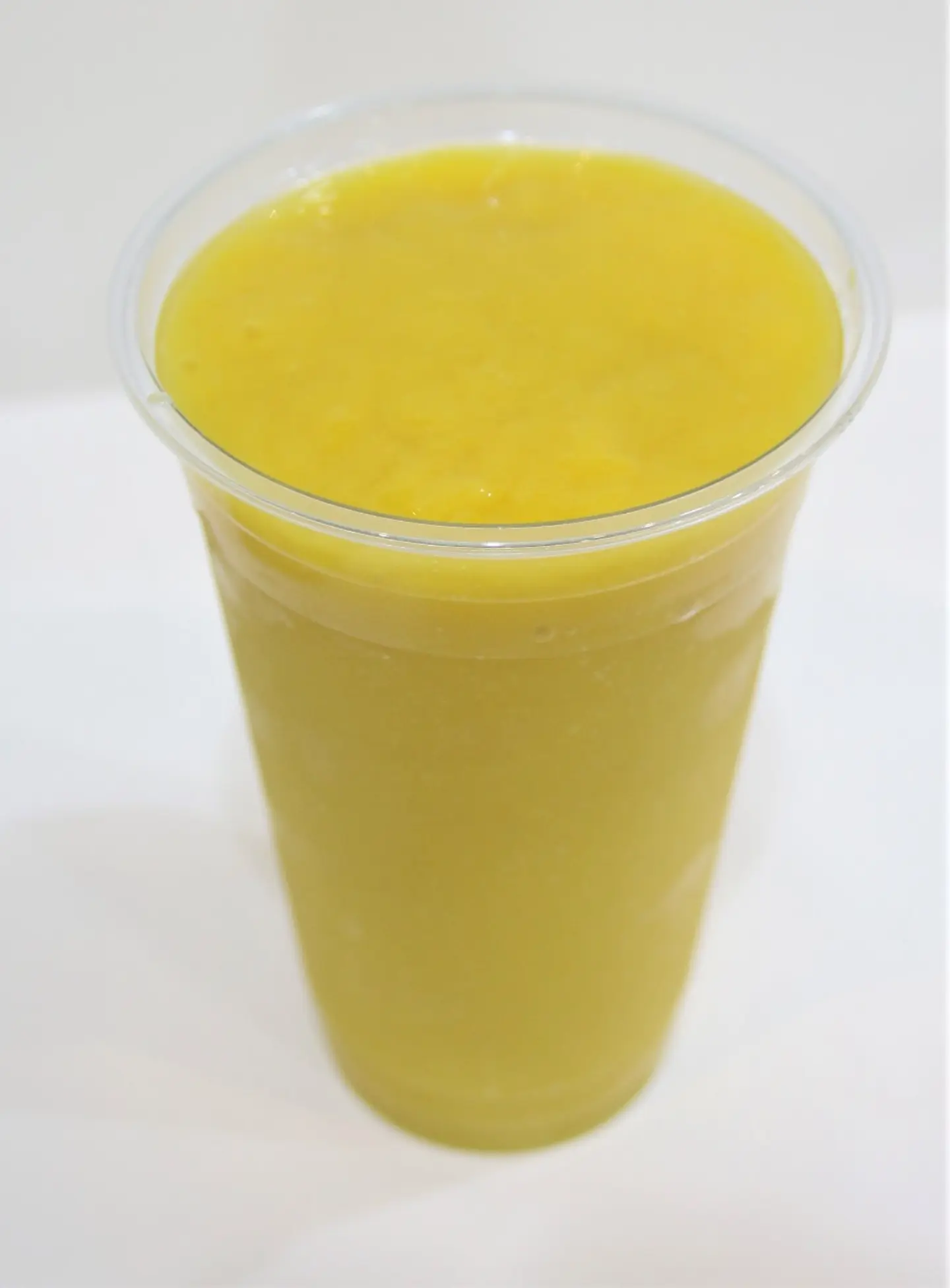 عصير مانجو طازج - وسط