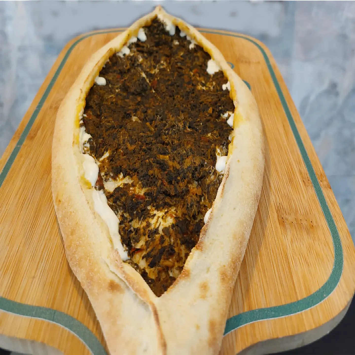 سبانخ باللبنة - أبيض