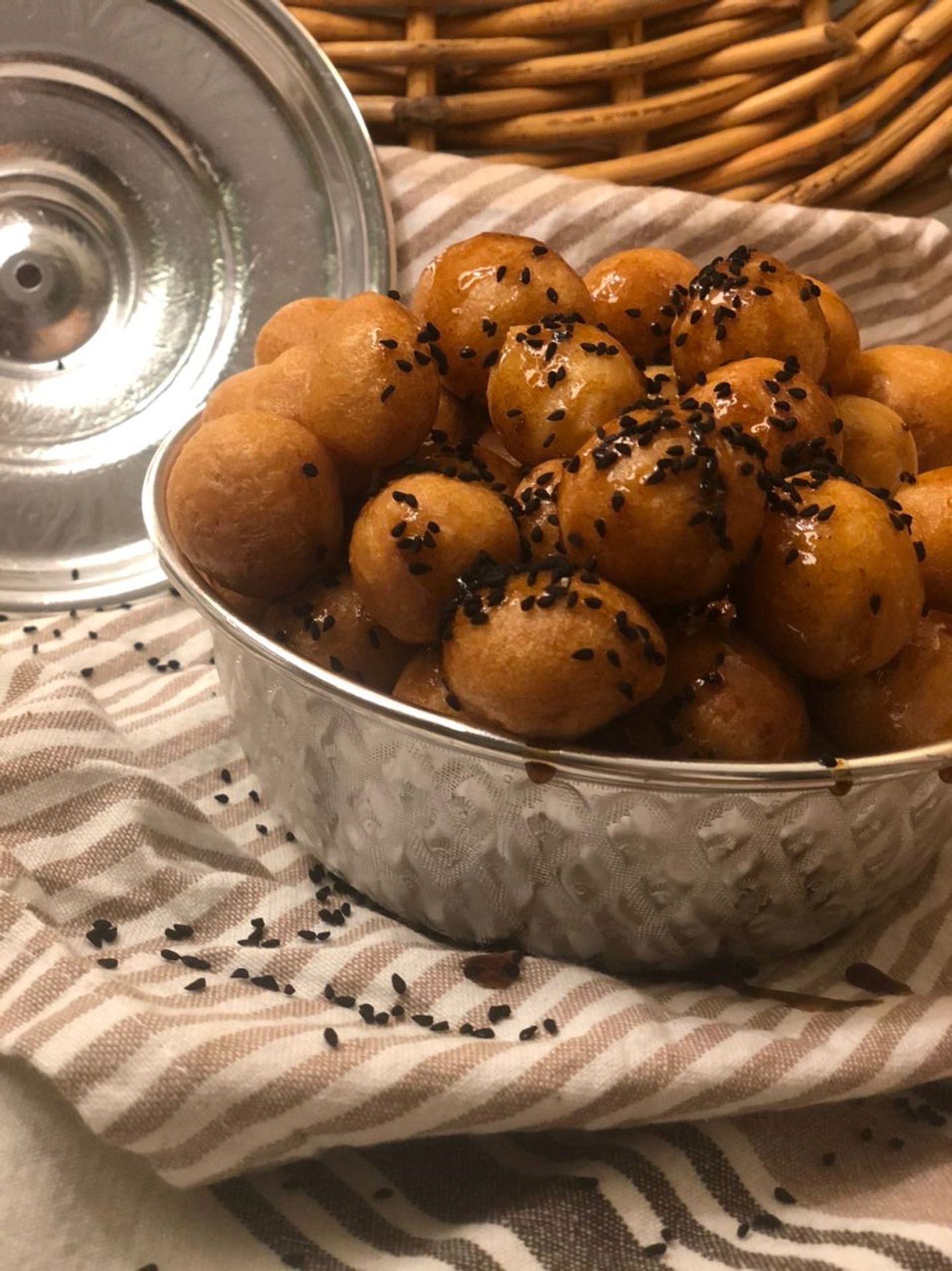لقيمات دبس  - صغير