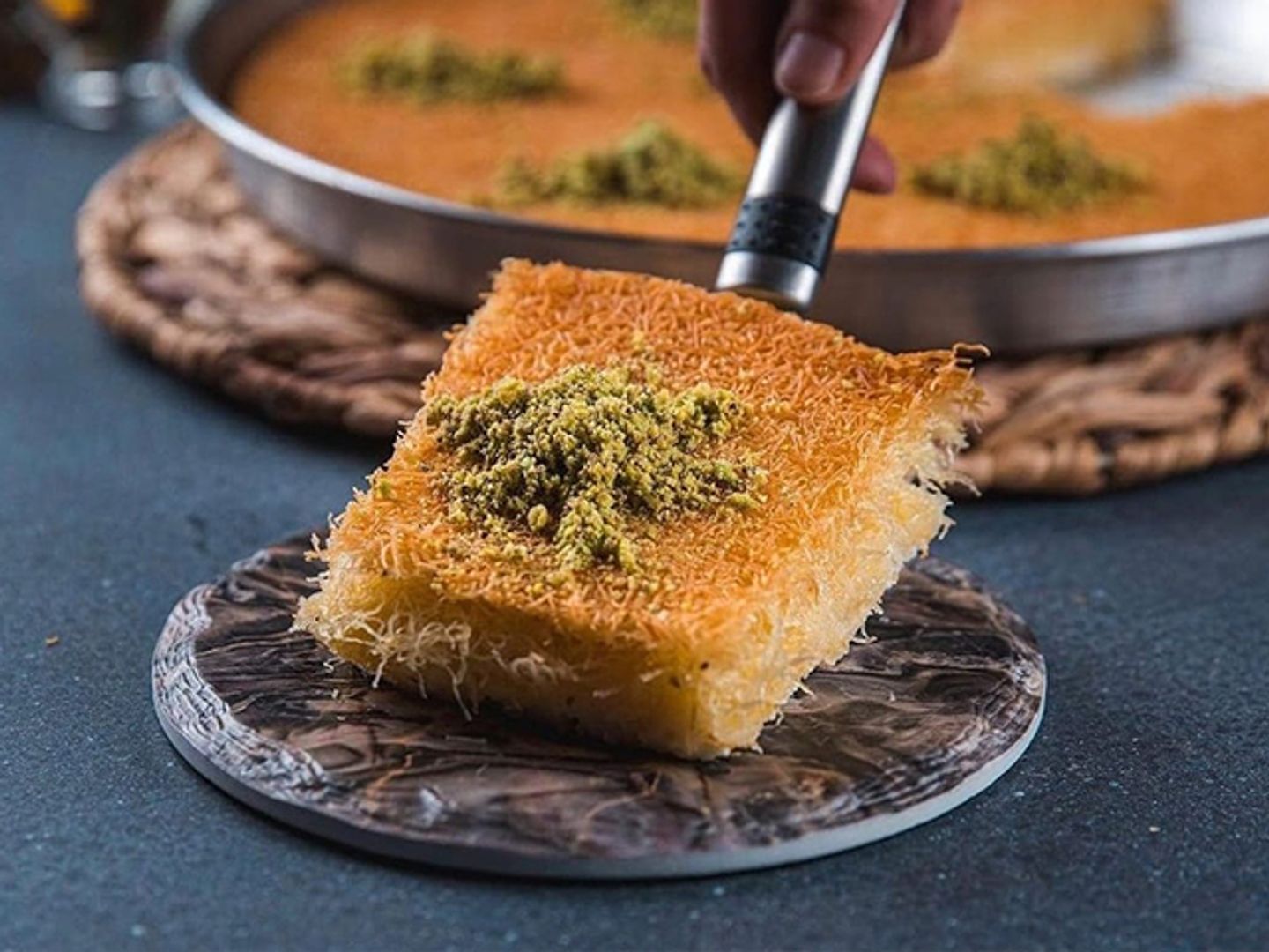 كنافة لايت ست الكل بالقشــطة  - وسط
