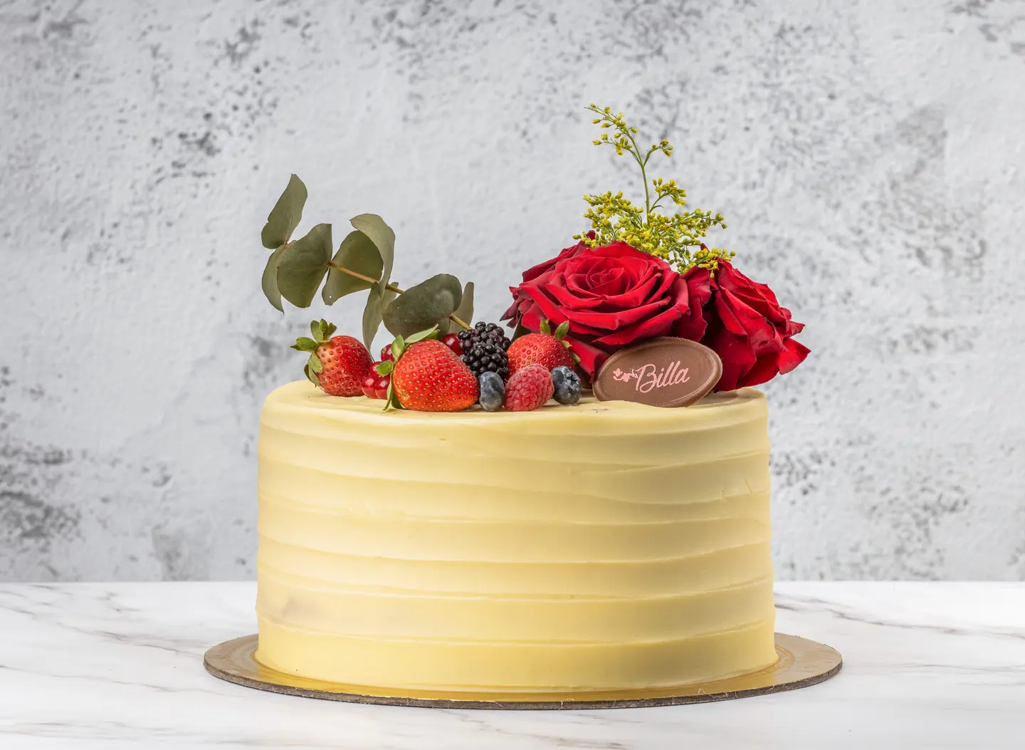White Cream Cake - Medium