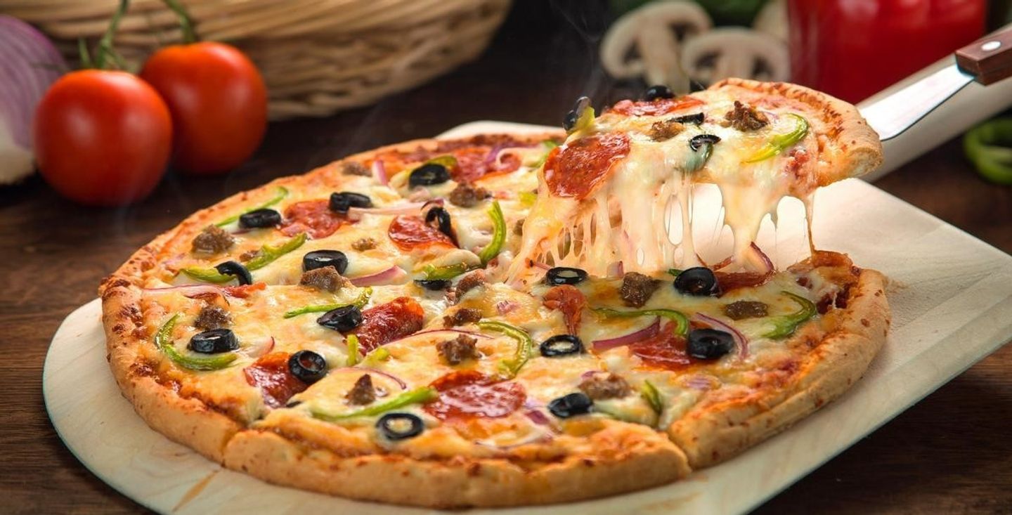 Deluxe Pizza - Small