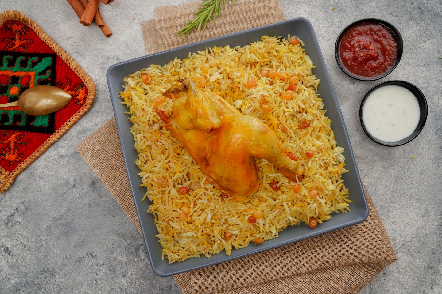 دجاج مندي مع رز زربيان - دجاجة كاملة