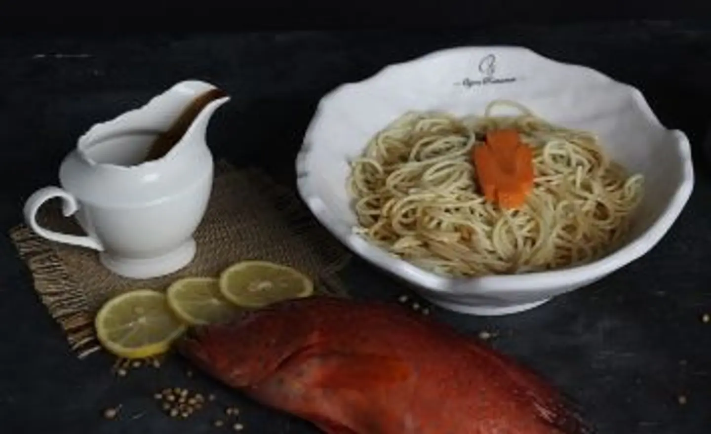 Black Sauce Spaghetti With Fish - Small