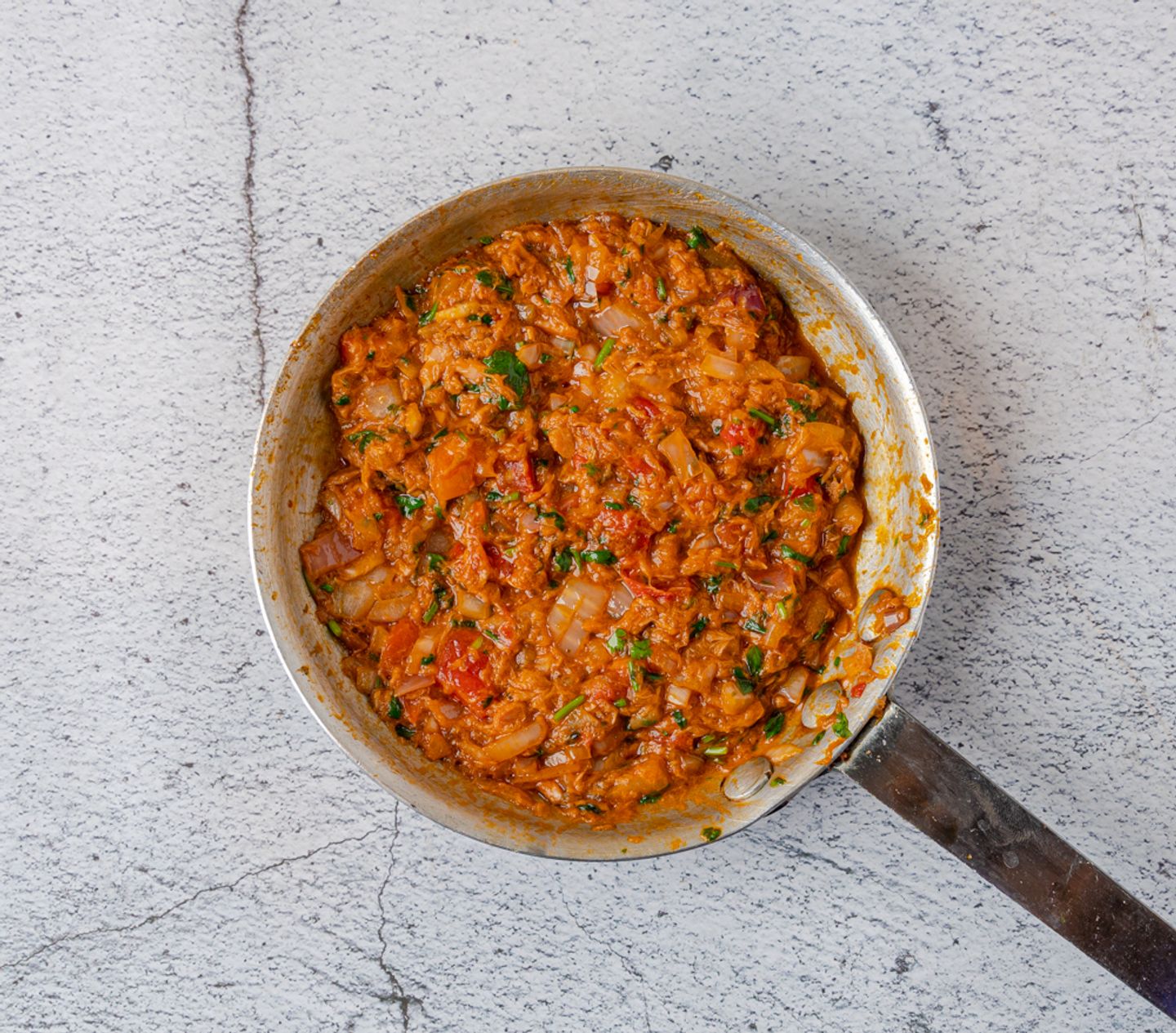 تونة - وسط