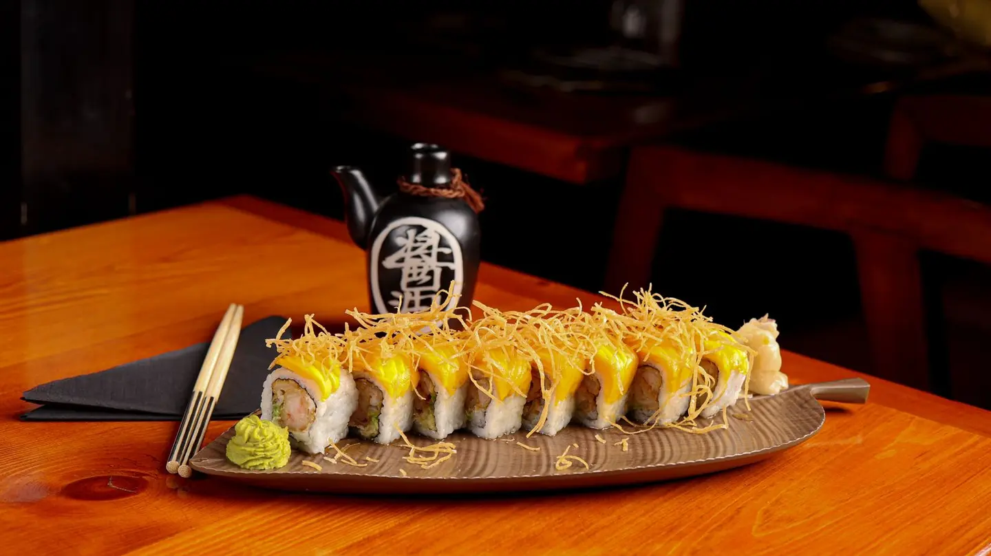 Mango Roll  - Eight Pieces