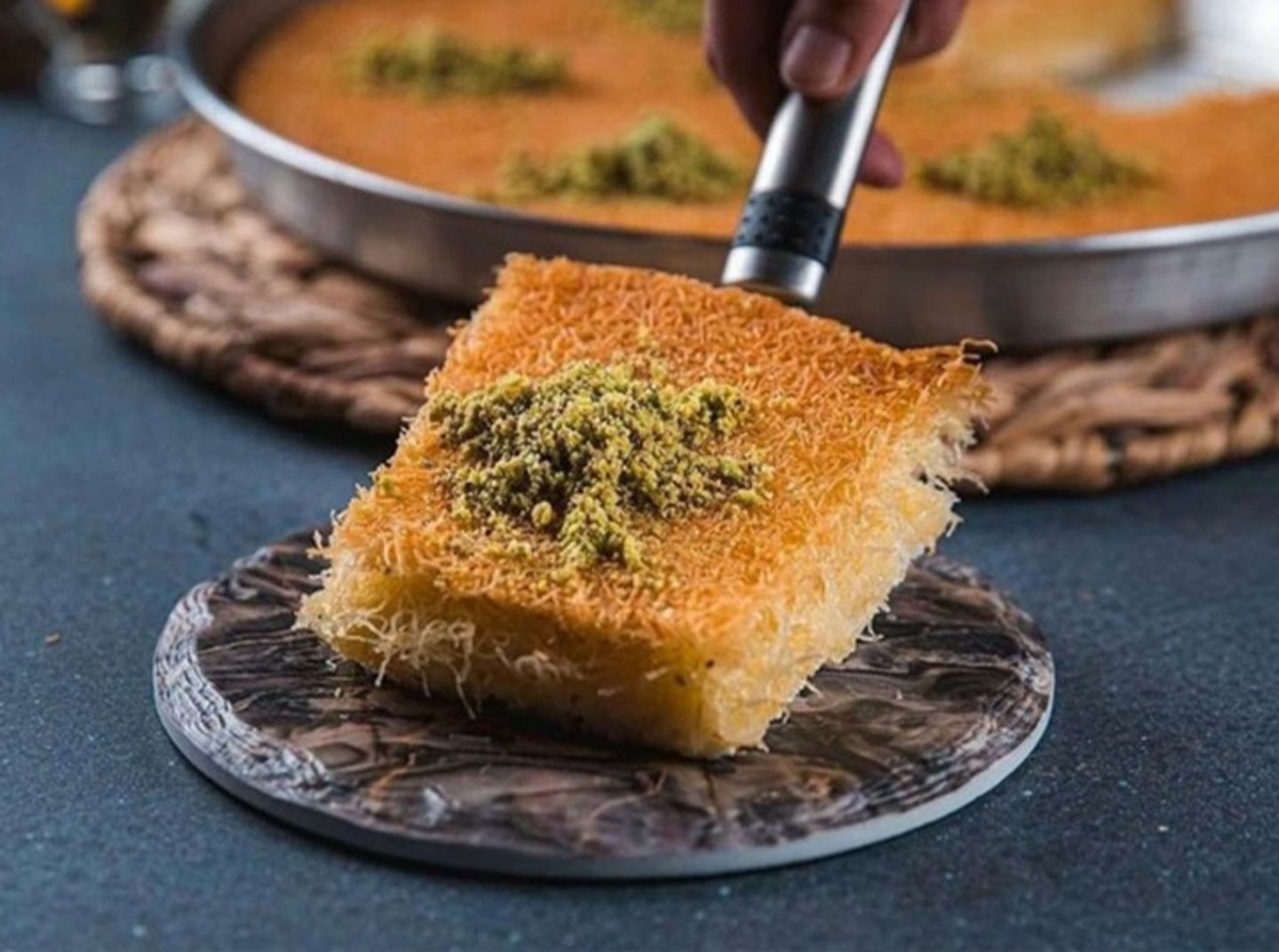 بين نارين بالقشطة - وسط
