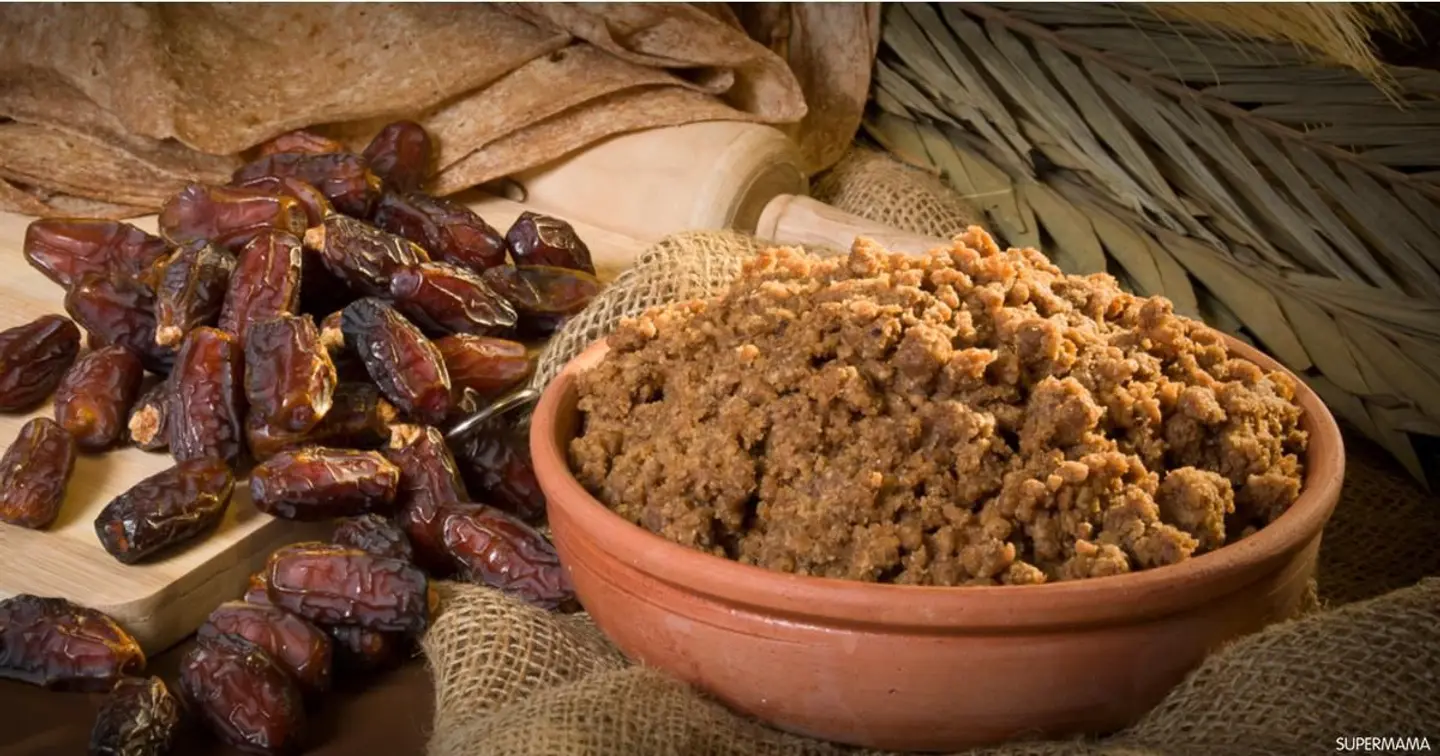 فتة تمر بالسمن البلدي - صغير