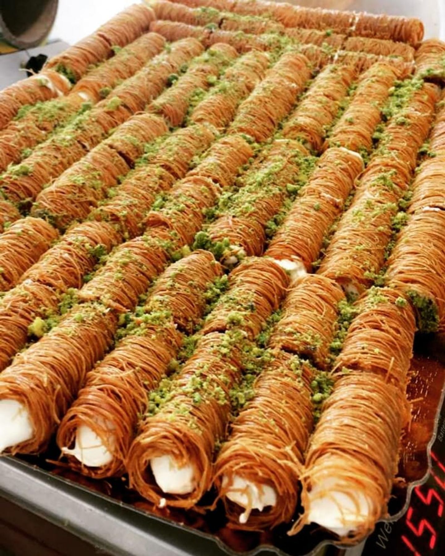 Mabroma With Cream And Cheese - Small