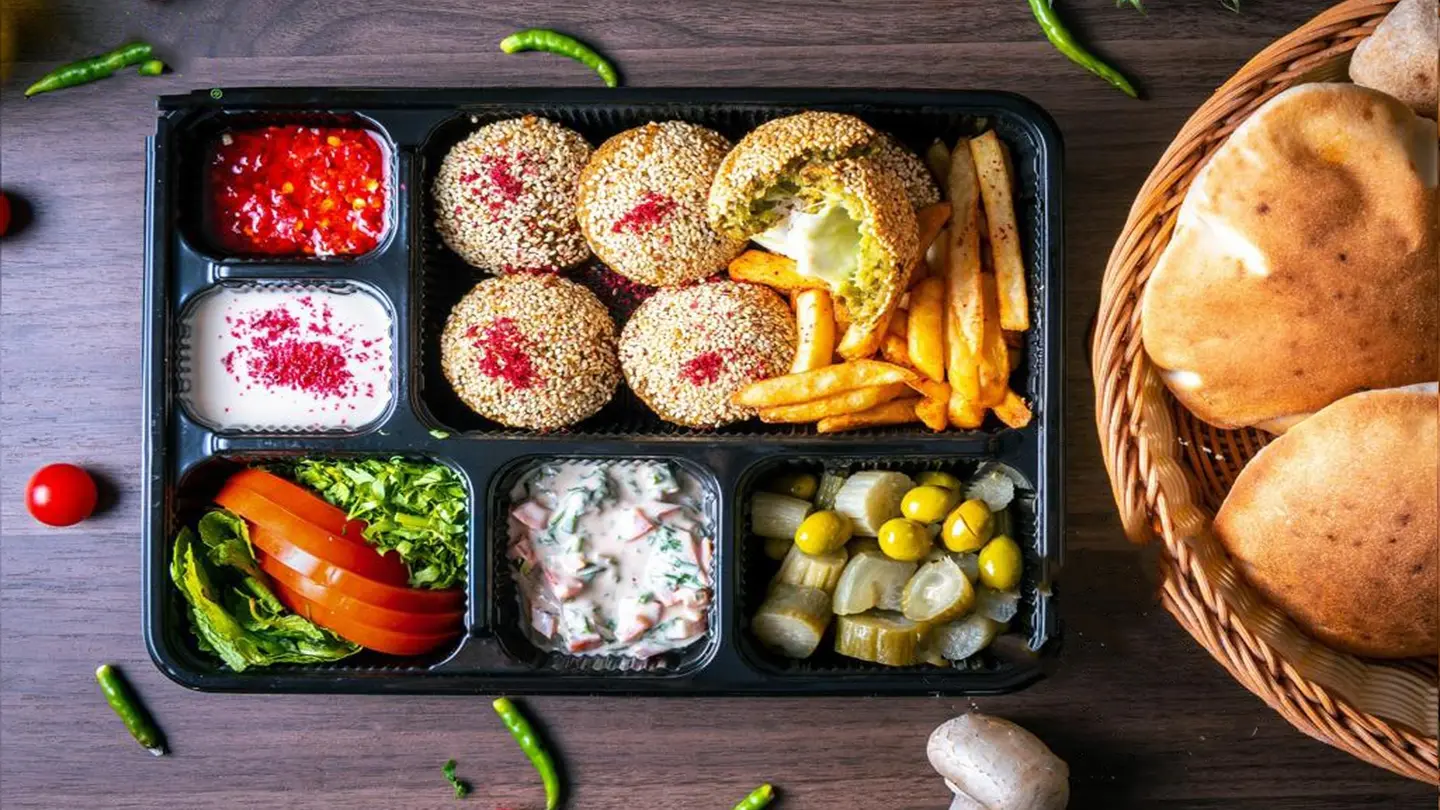Falafel Plate Stuffed With Cheese - Large