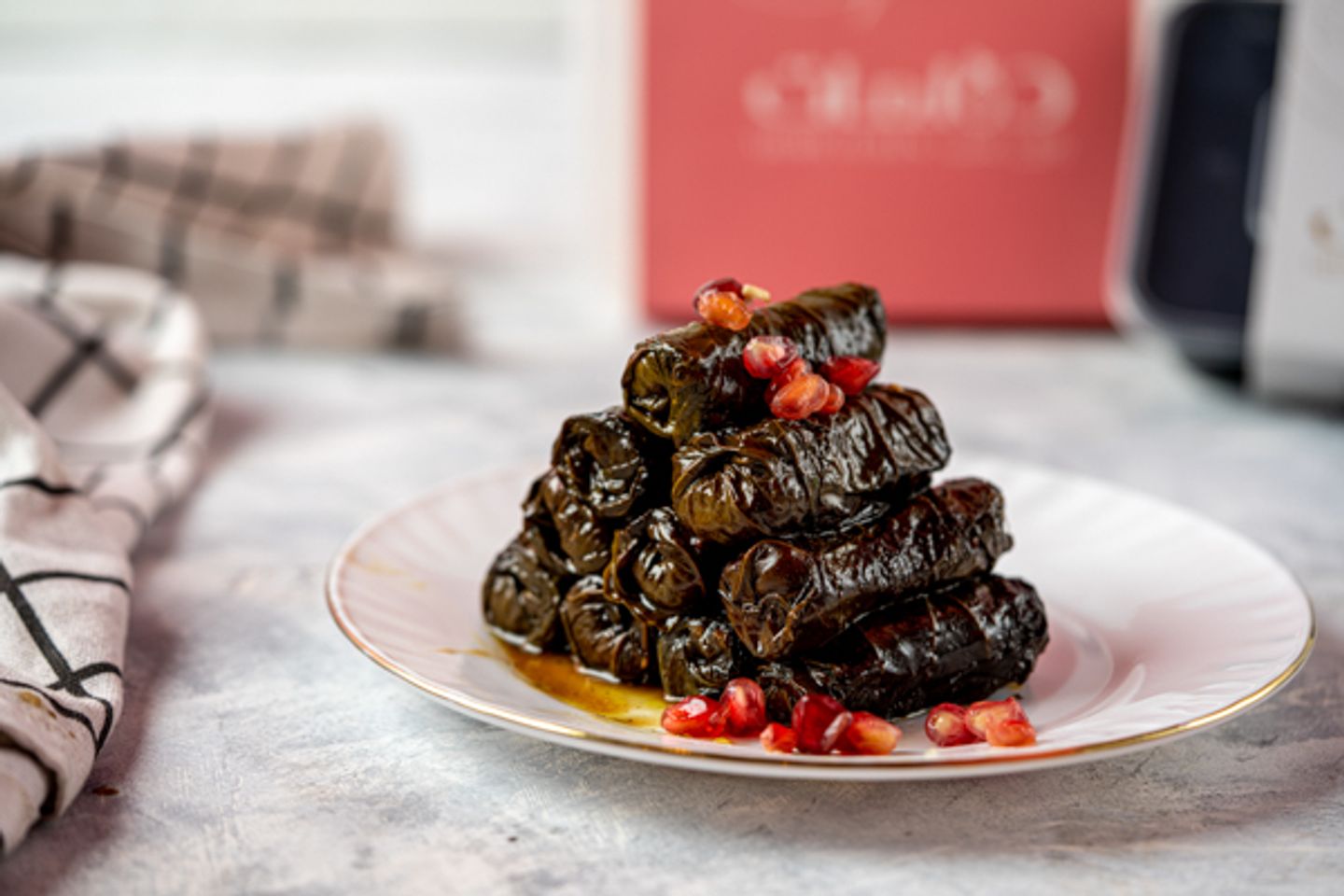 Pomegranate Molasses Grape Leaves - 10 Pieces