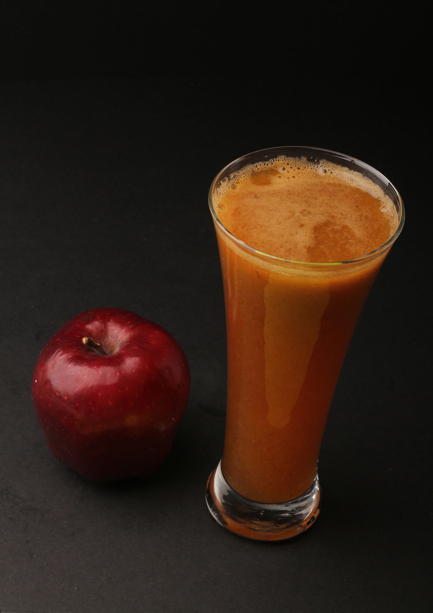 Squeezed Apple - Medium