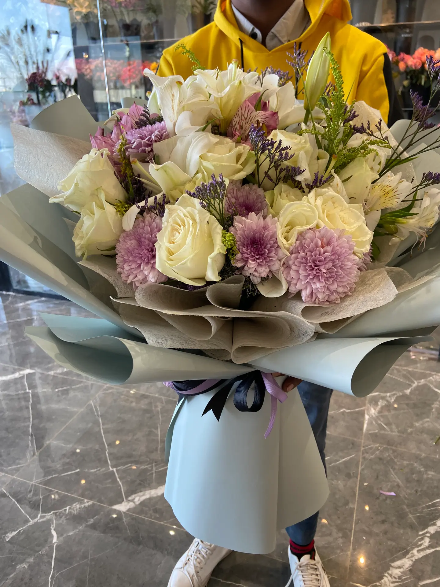 Chrysanthemum Bouquet - Large