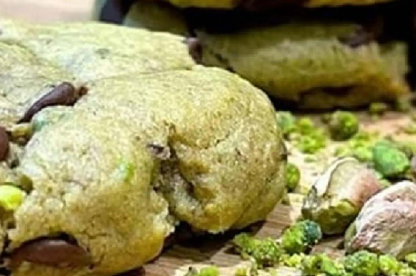 Pistachio Passion - 1 Piece