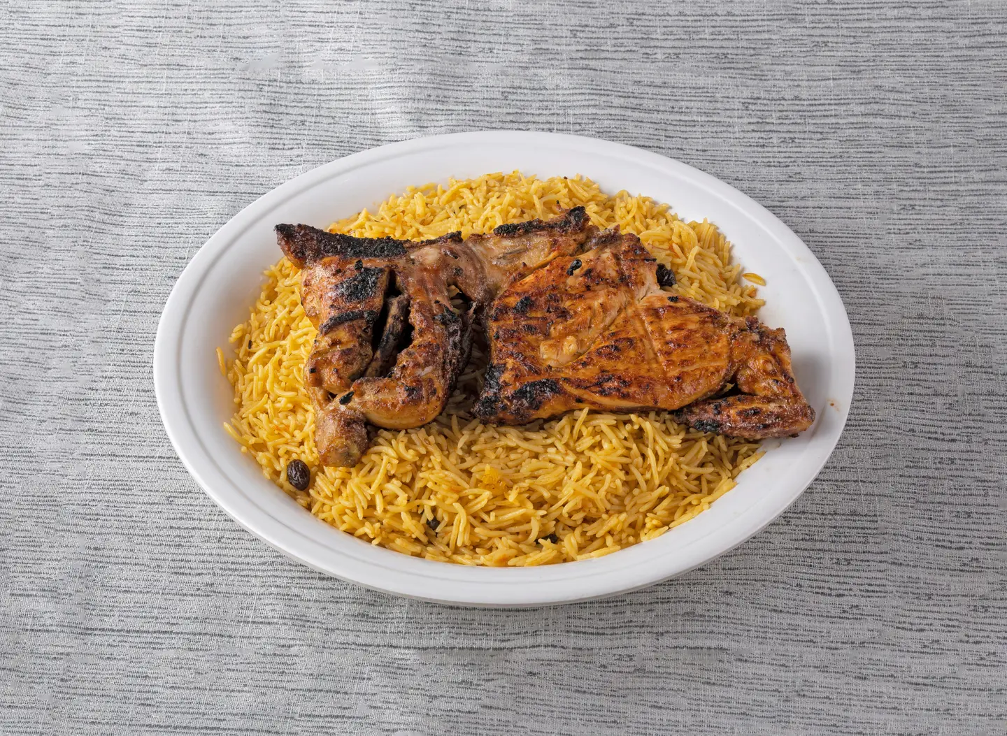 دجاج على الفحم   - نص حبة دجاج