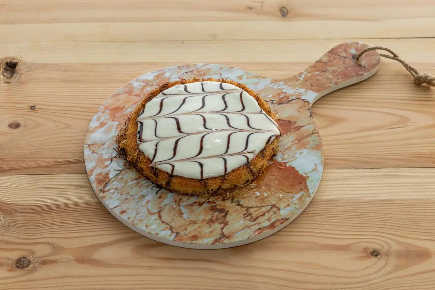 Kinder Round Kunafah - Small