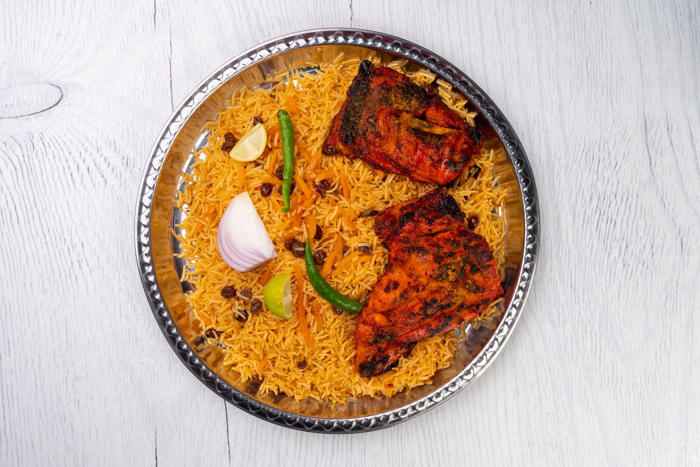دجاج على الفحم مع الارز - نص دجاجة