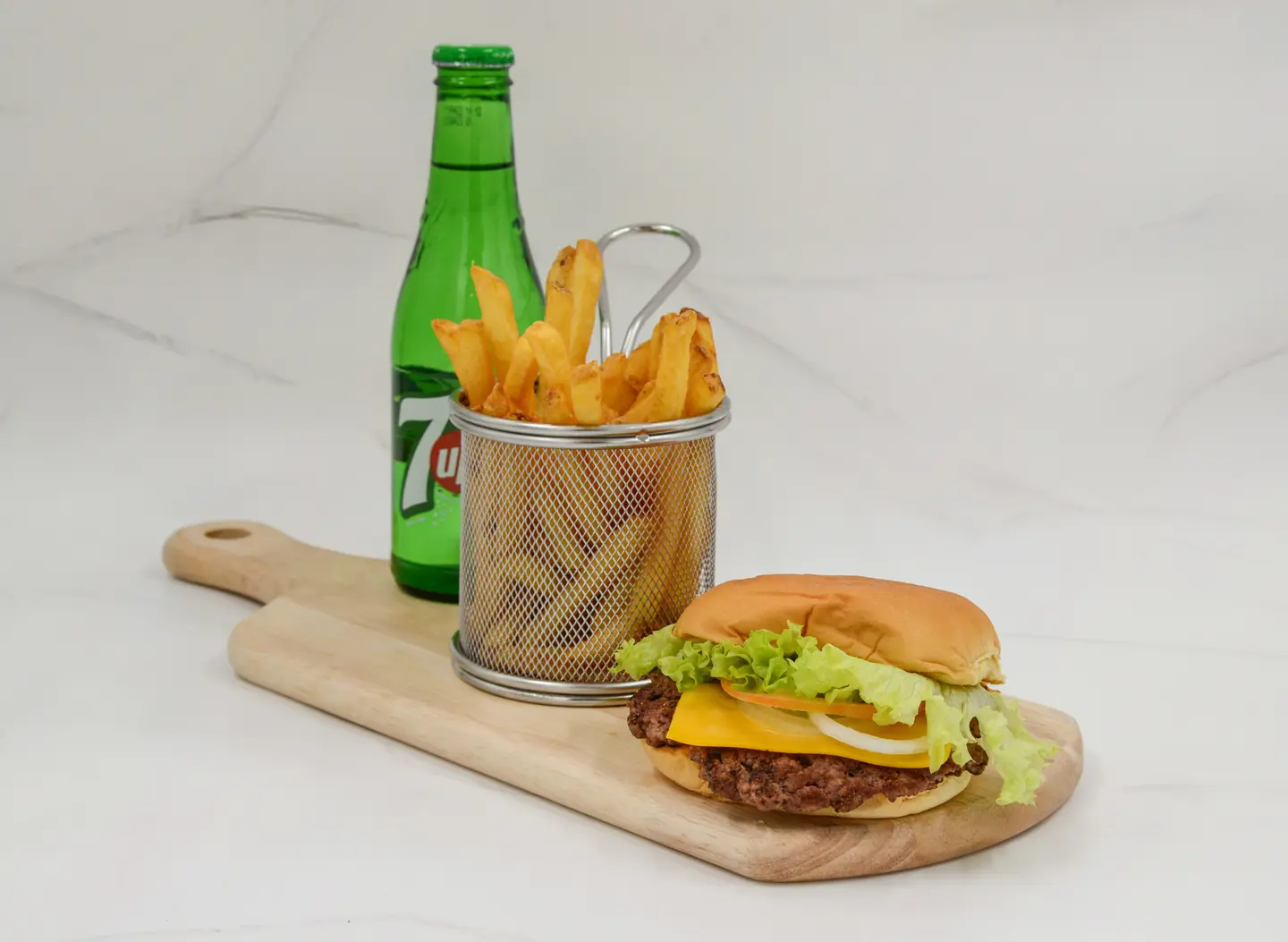 وجبة برجر لحم حاشي طازج - مشوي