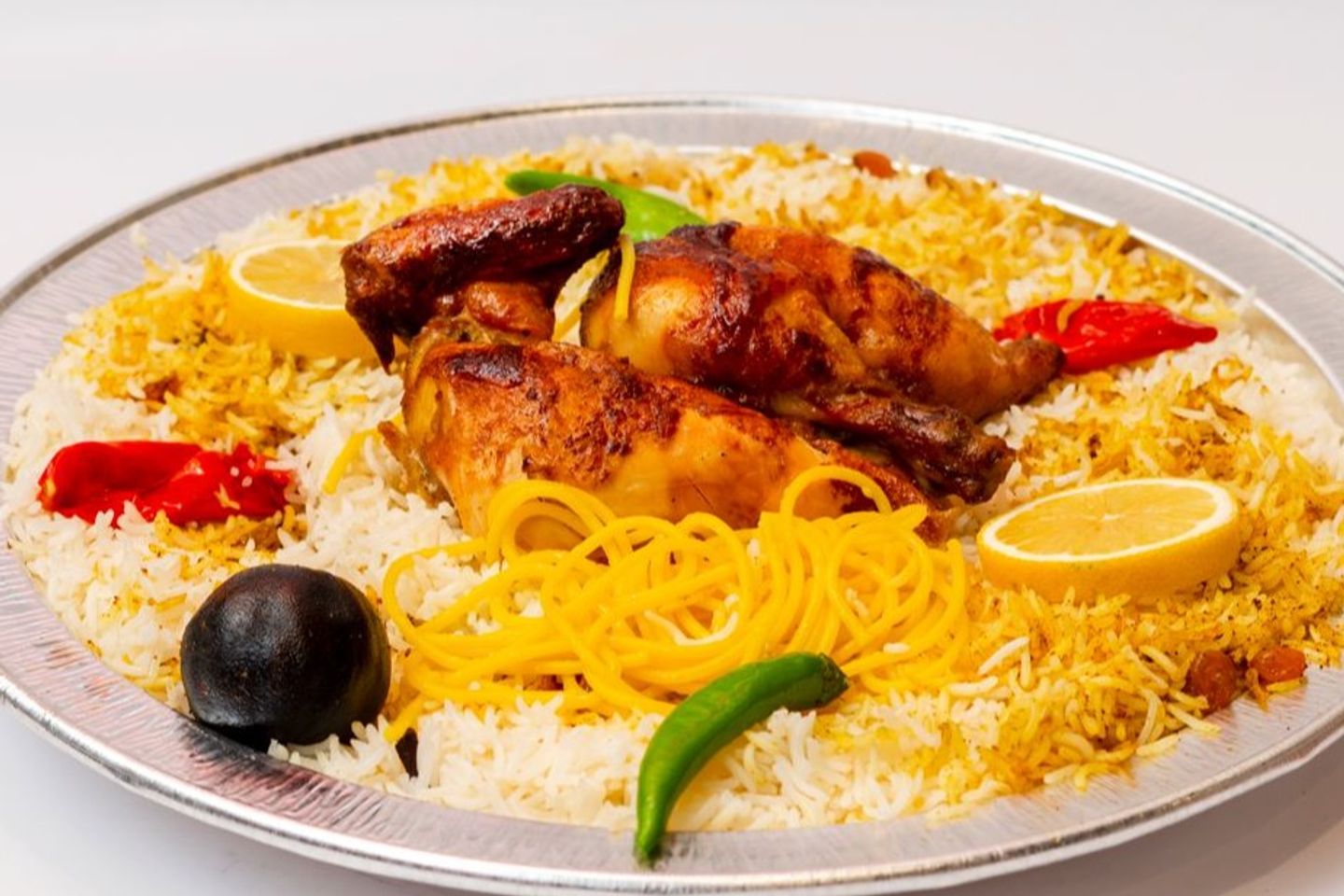 أرز بشاور - دجاجة كاملة شوايه