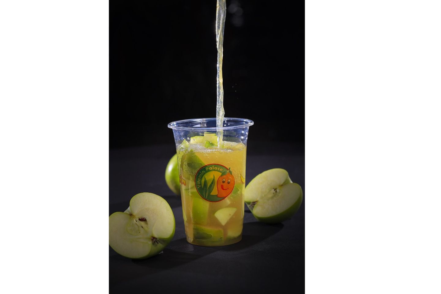 عصير تفاح أ خضر + قطع - وسط