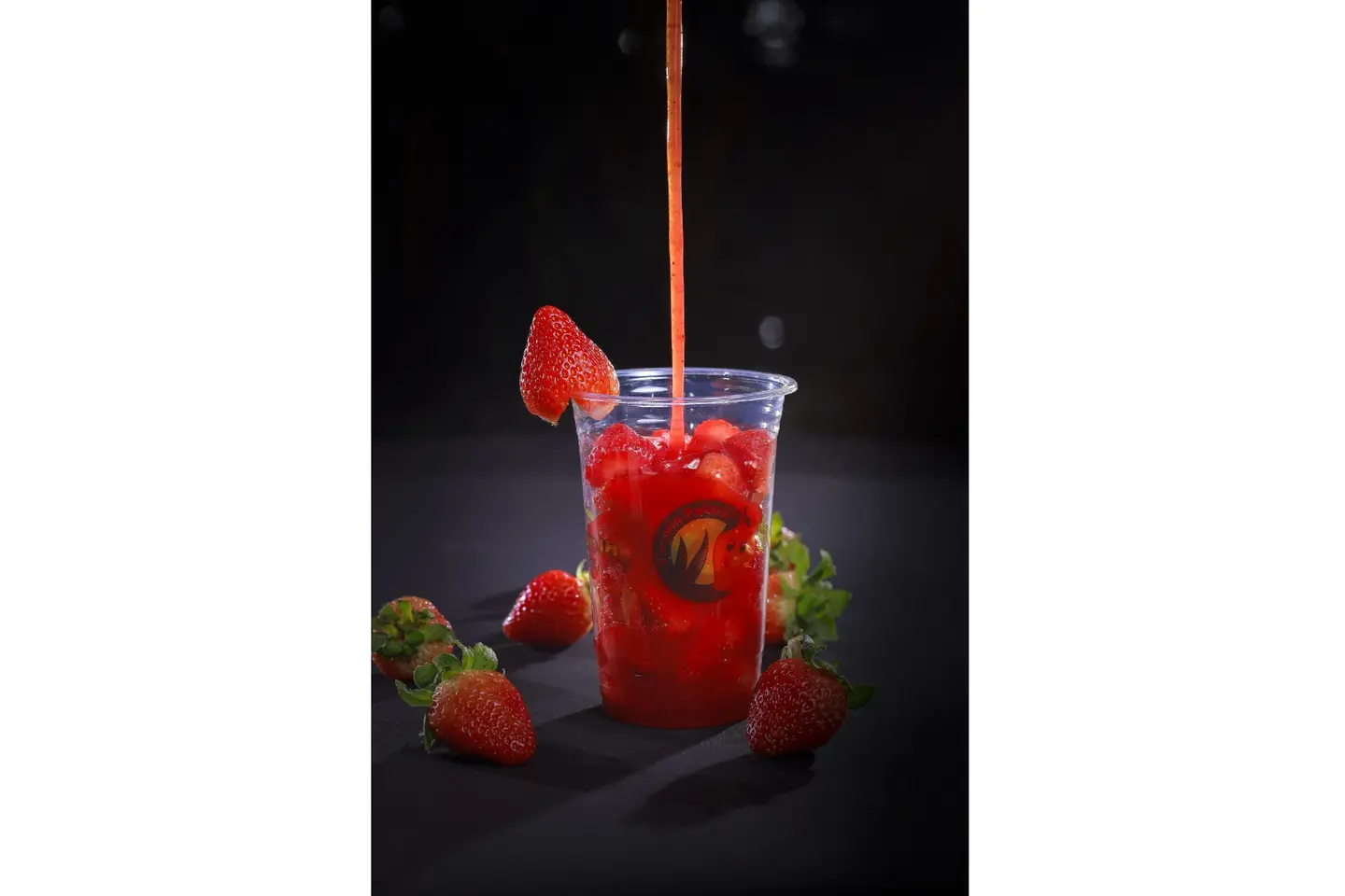 Strawberry Juice + Pieces - Medium