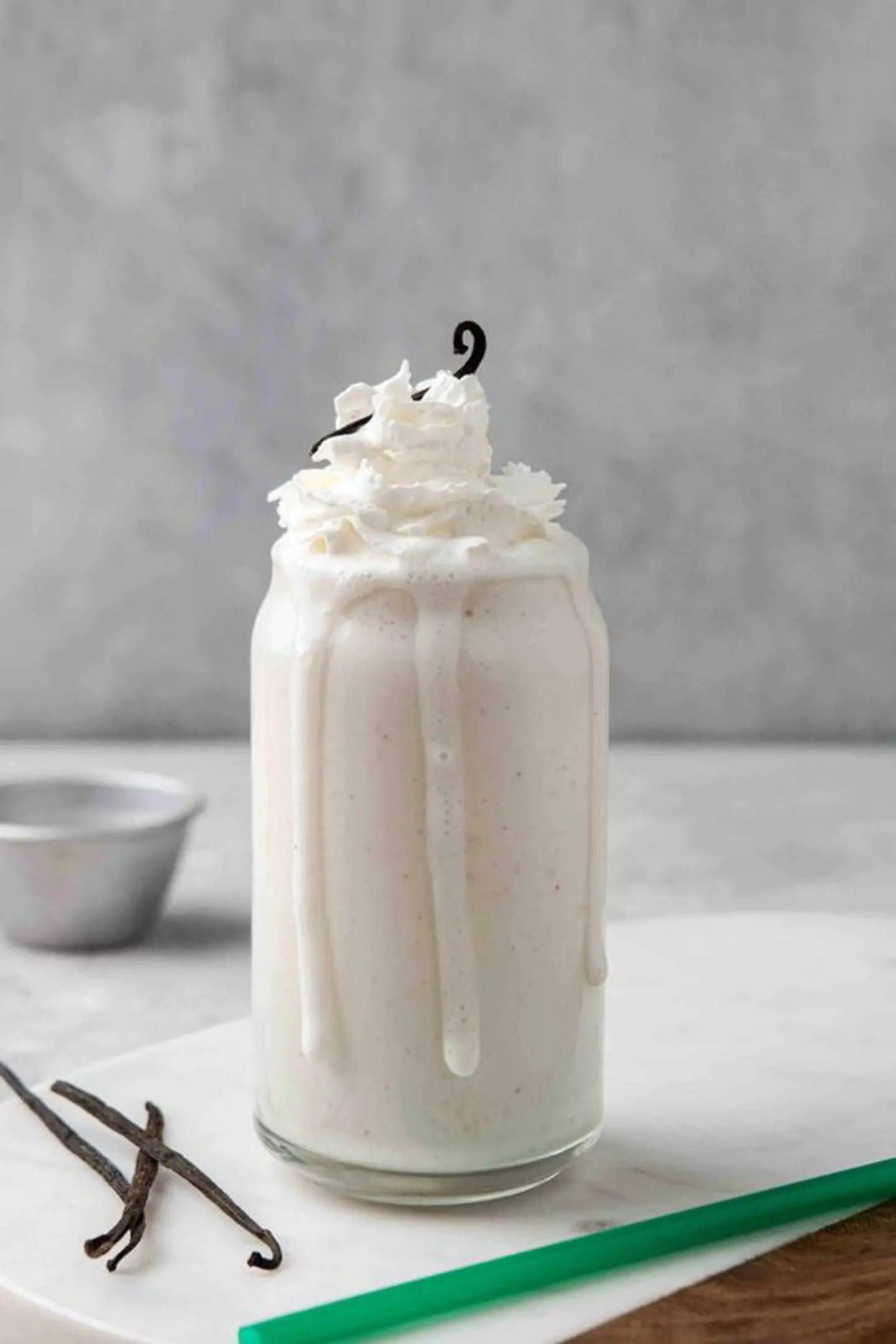 Vanilla Milkshake - Medium