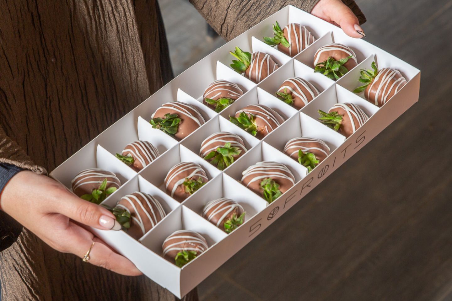 Chocolate Dipped Strawberries - 1 Piece