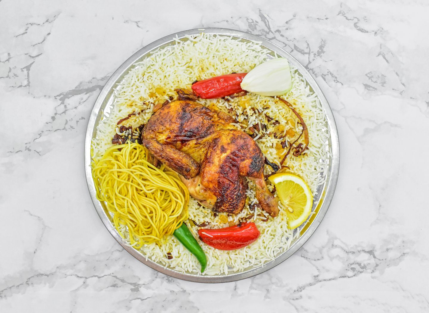 دجاج شواية مع أرز بيشاور - نص حبة دجاج