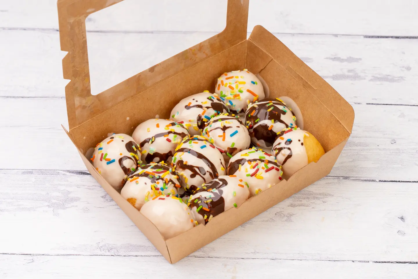 لقيمات شوكولاتة بيضاء - لقيمات شوكولاتة بيضاء-صغير