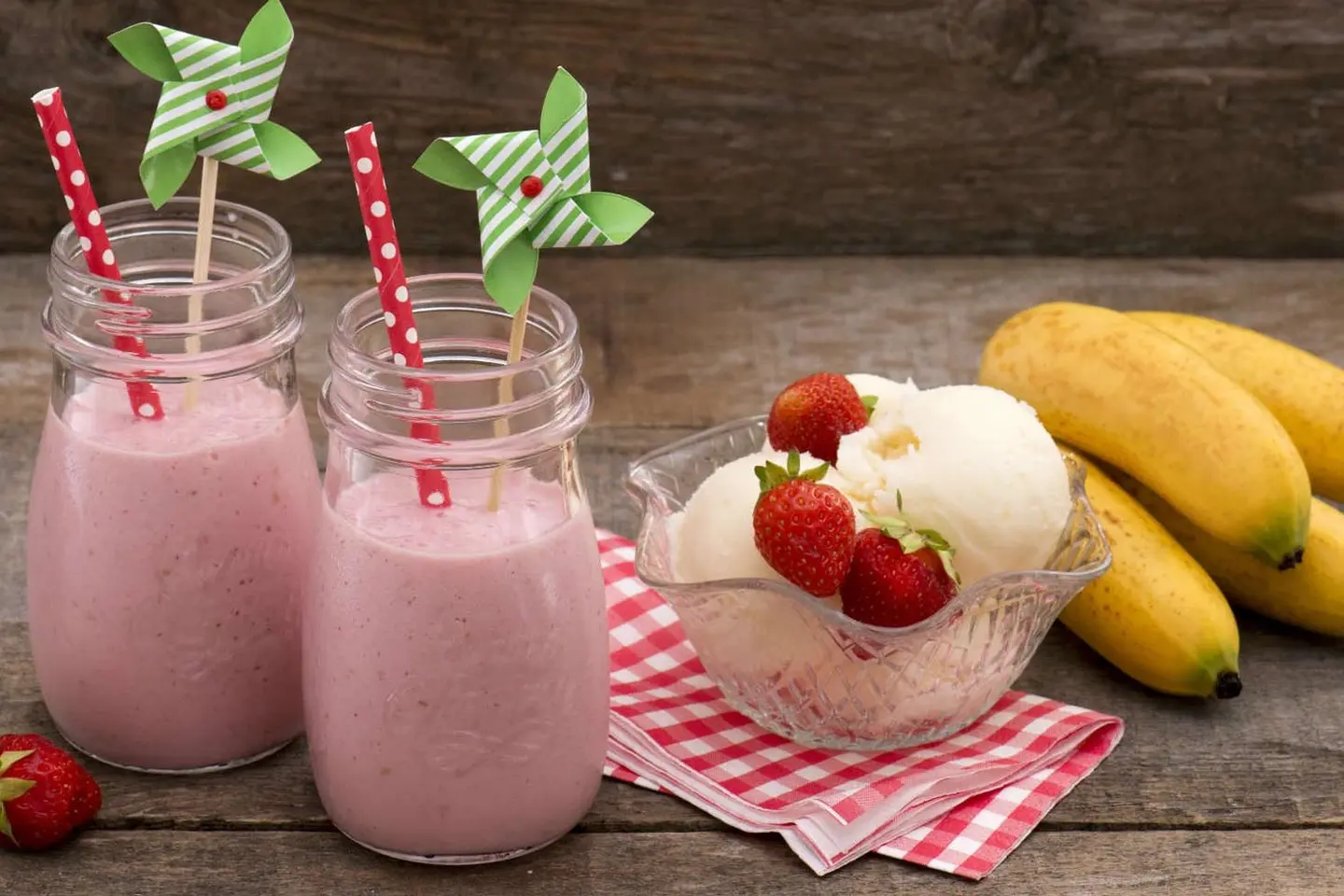 عصير كوكتيل - كاس كبير