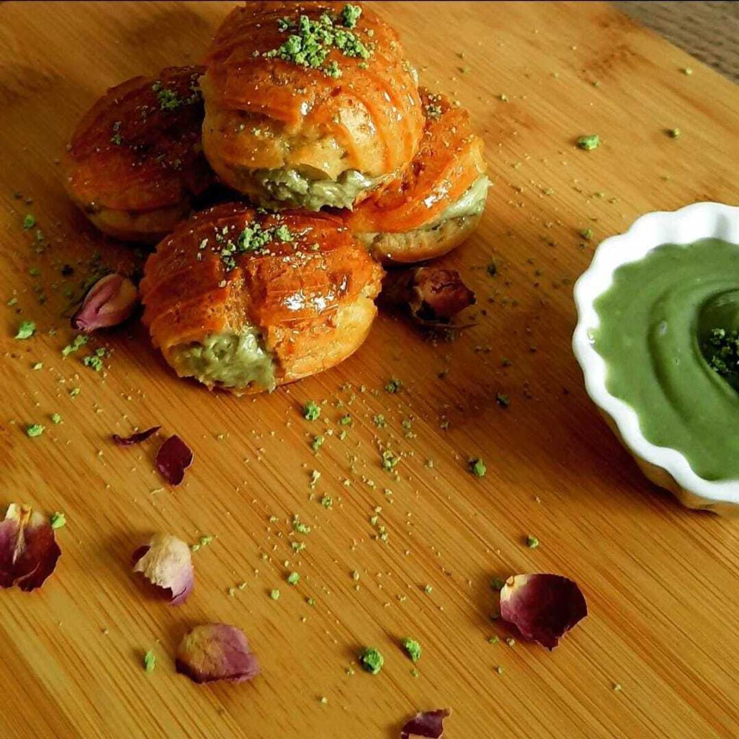 Grilled  Tulumba With Pistachio - Small Box