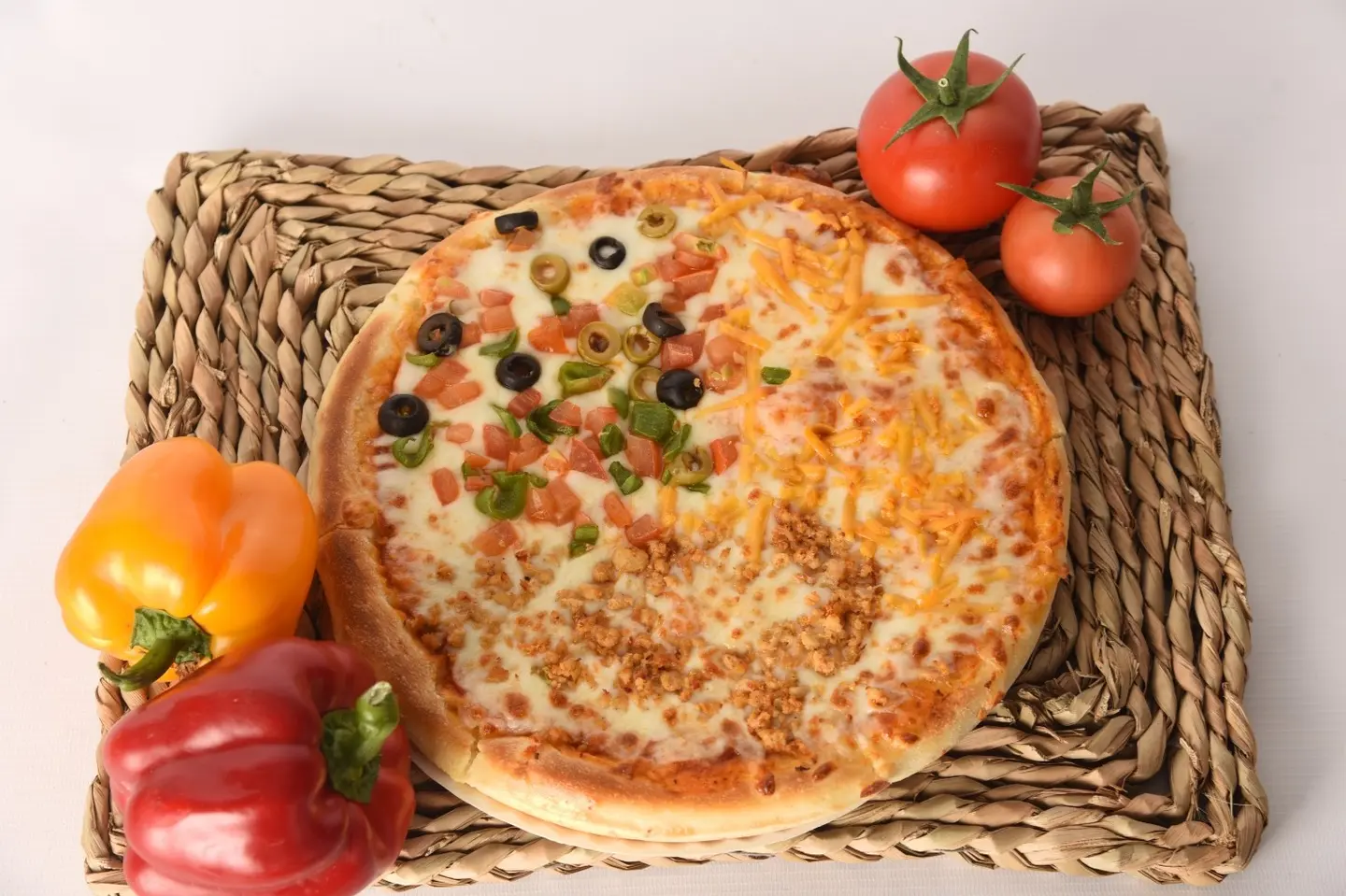 بيتزا الفرن الشرقي  - كبير