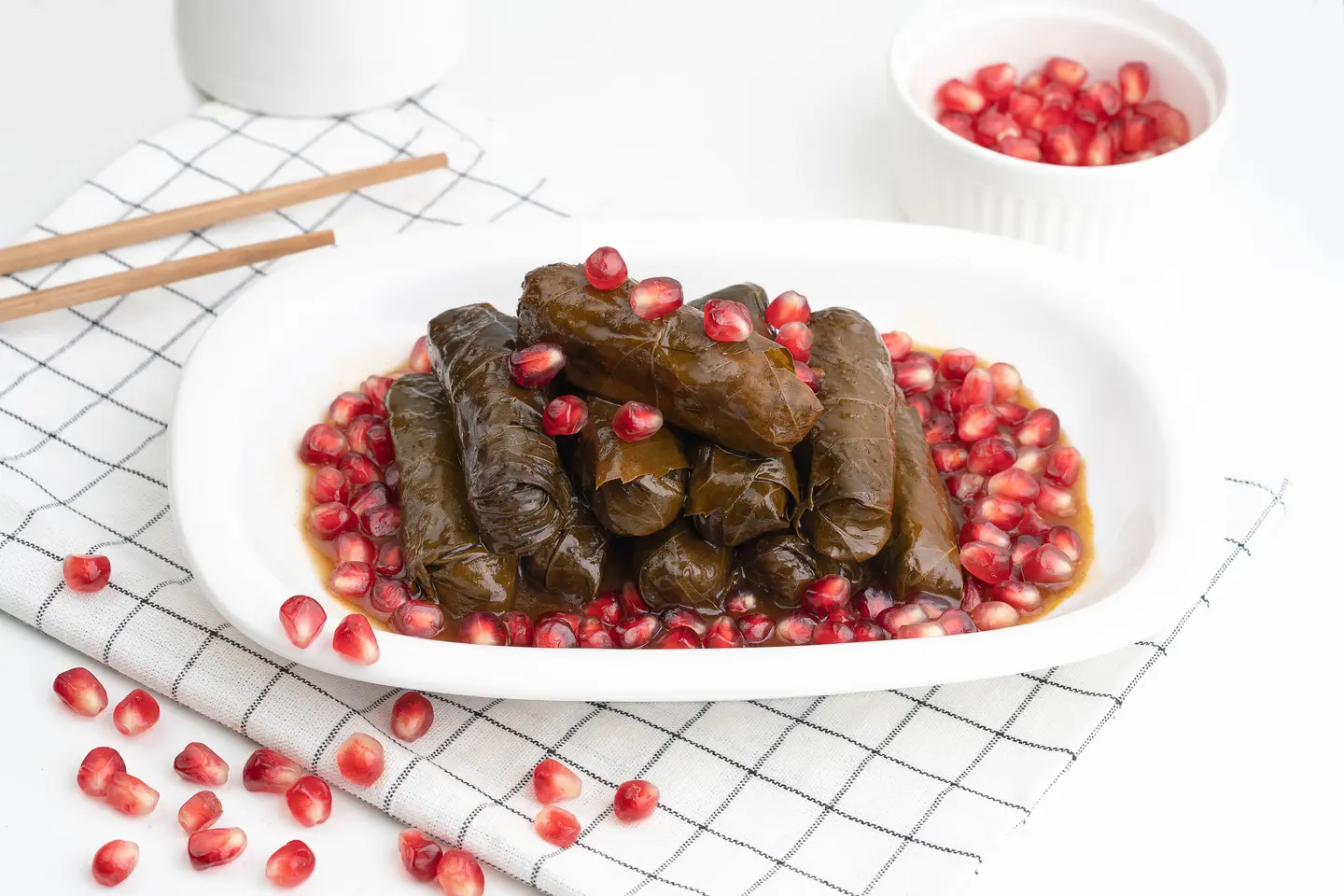 Grape Leaves With Pomegranate Molasses - Small Dish 6 Pcs