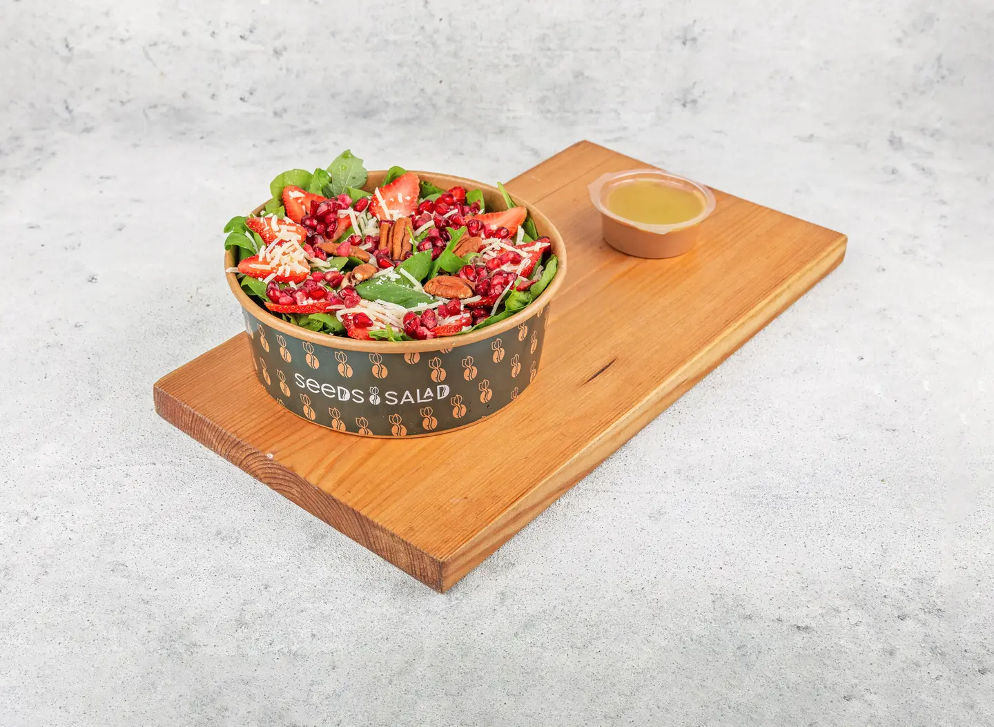 Spinach And Strawberry Salad - Regular
