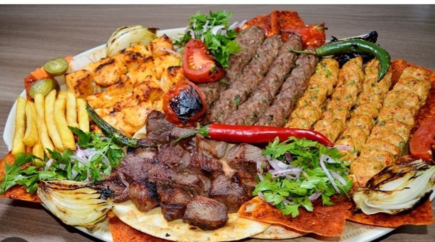 إسكندر سبيستيال - صغير