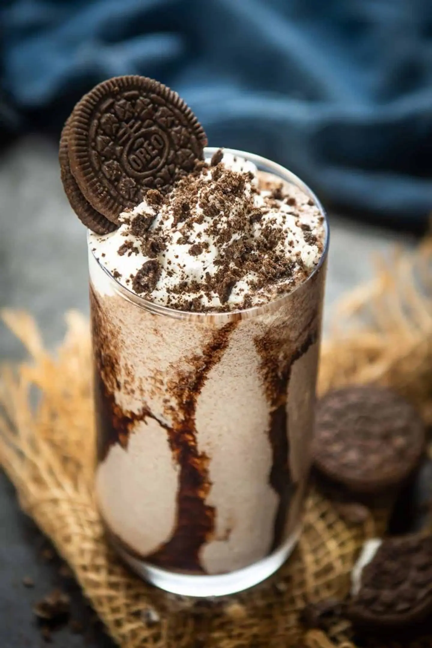 Oreo Milkshake - Medium
