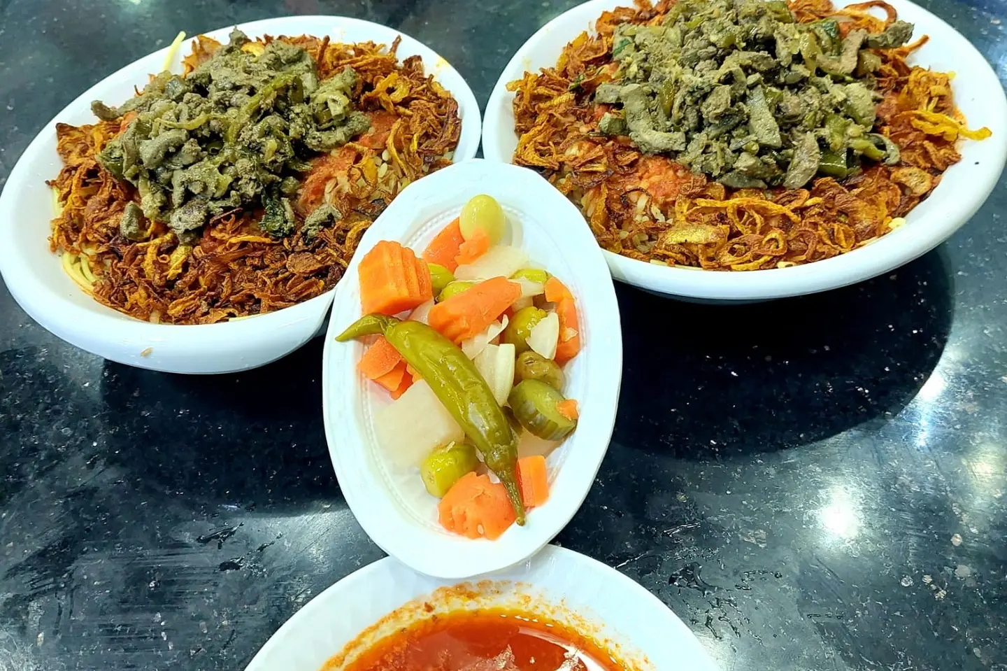 كشرى مصرى بالكبدة عجل  - صغير