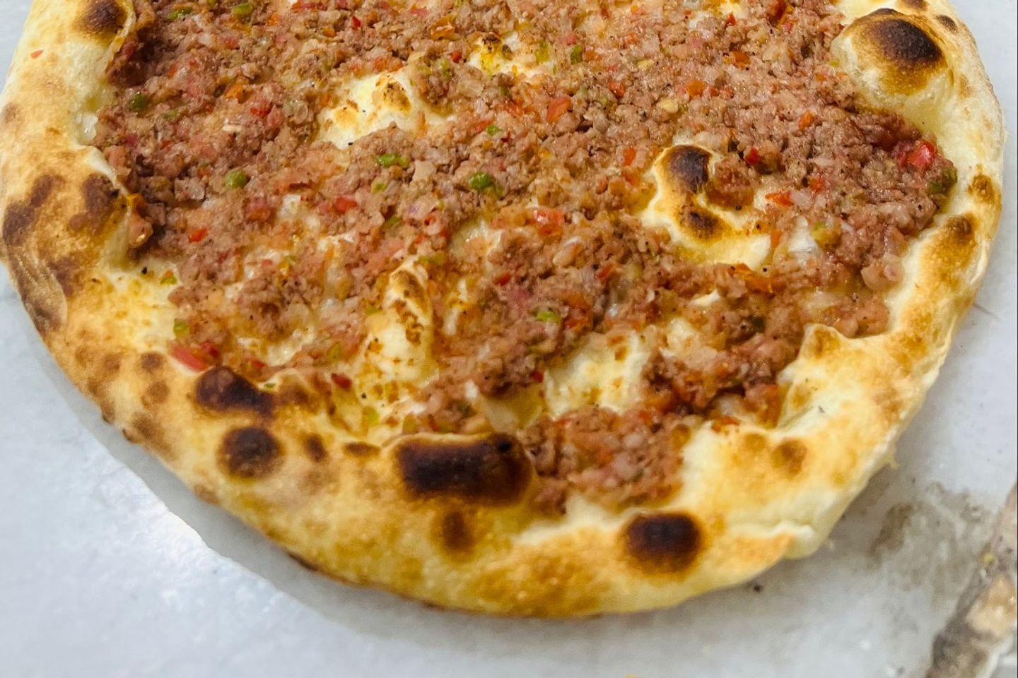 فطيرة الحم الطازج  - فطيرة اللحم الطازج مع الجبن