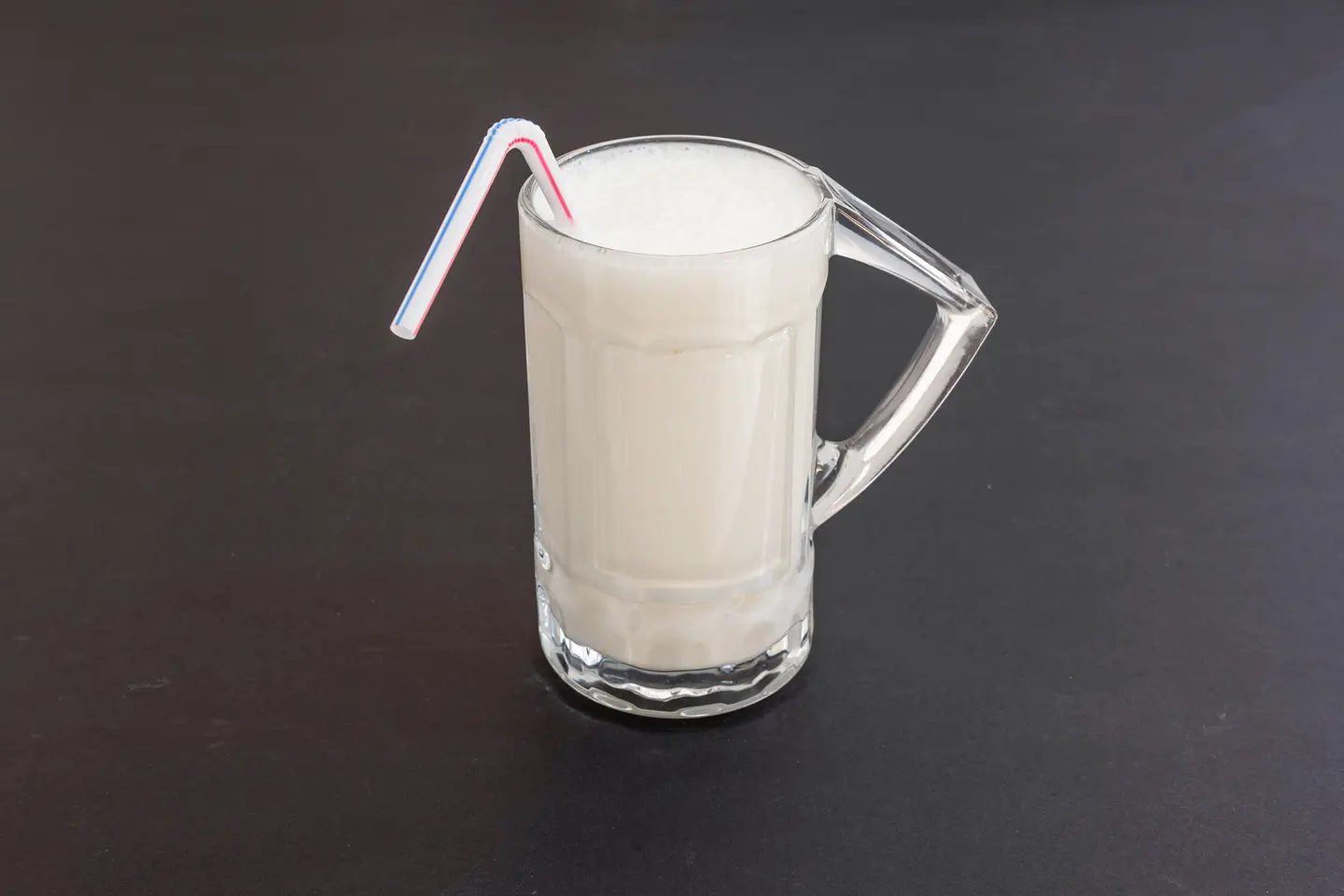 موز بالحليب - عصير موز بالحليب وسط