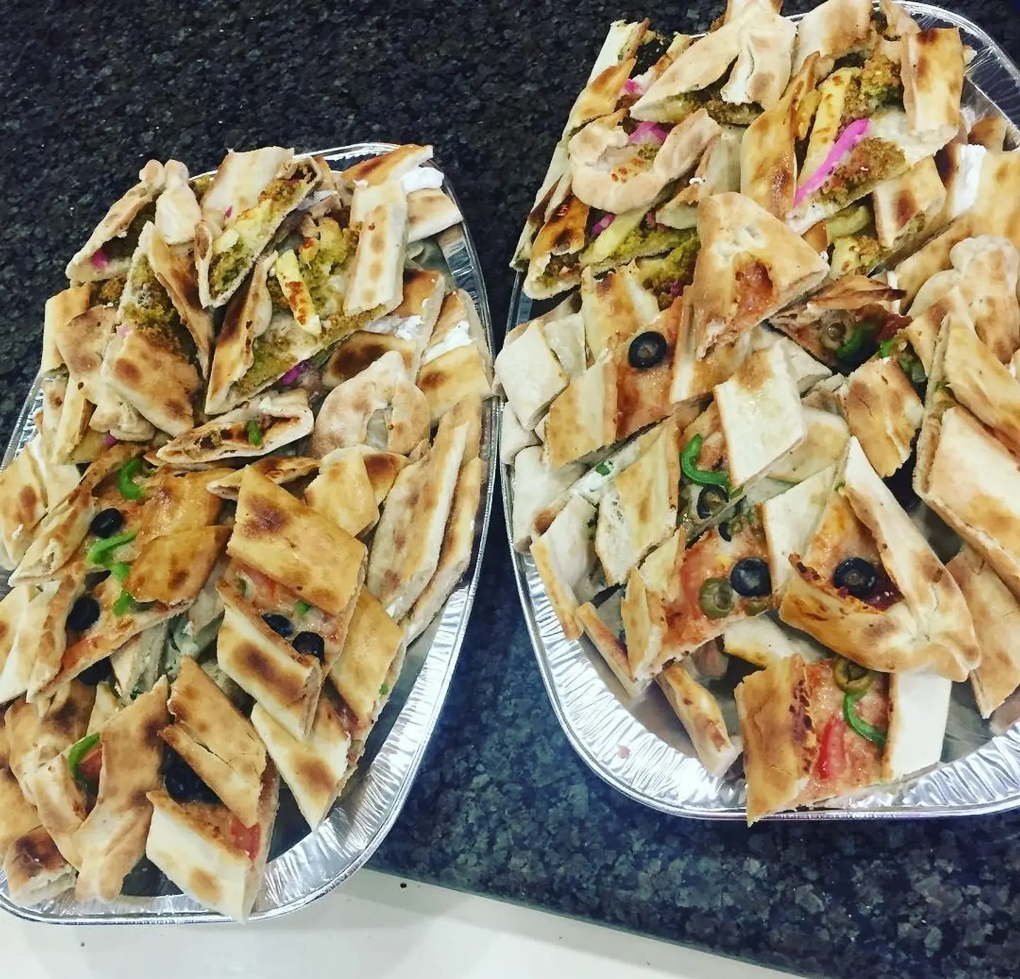 صحن فطائر مشكل - وسط