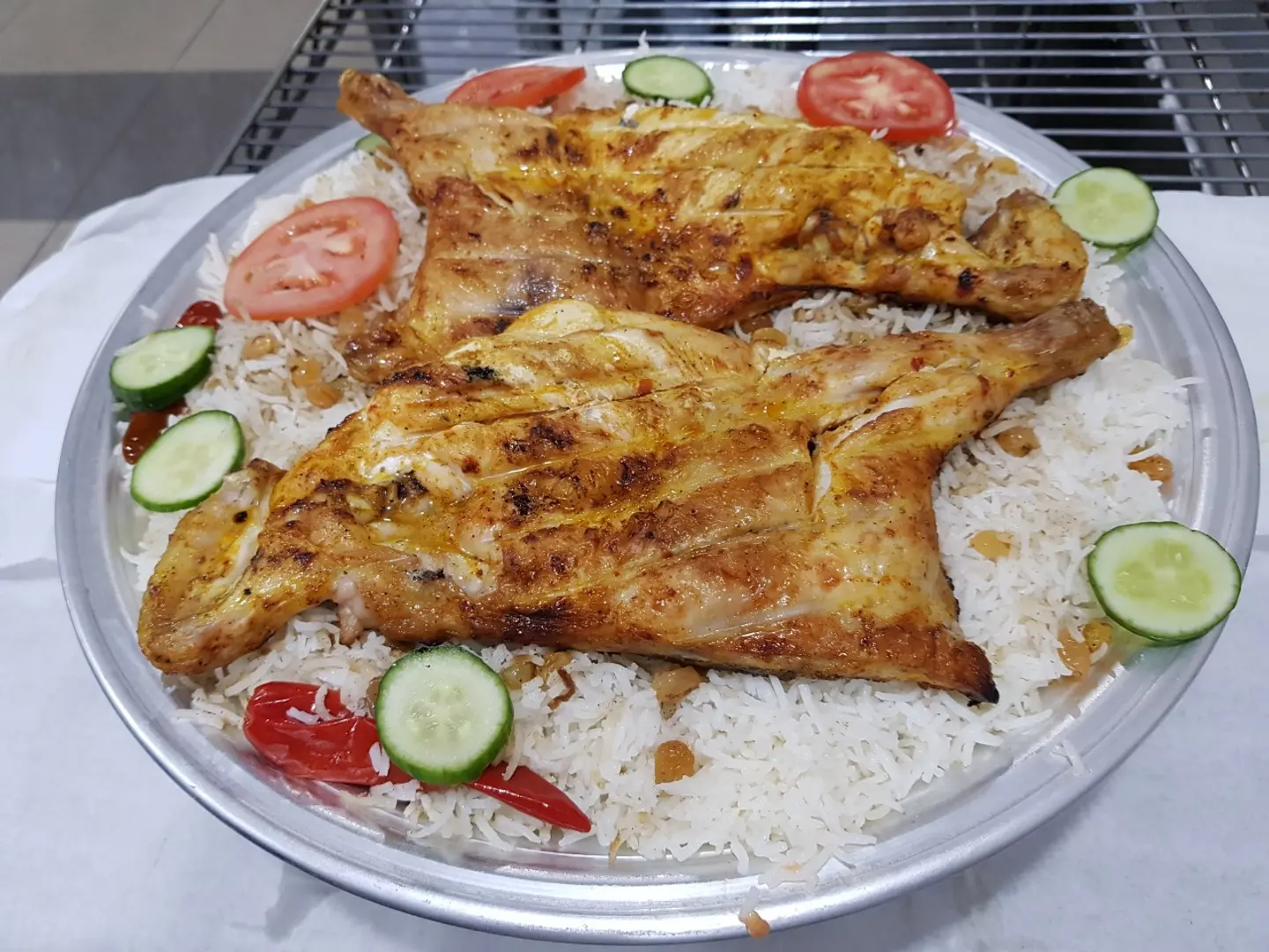 على الفحم أرز شعبي - نصف حبه