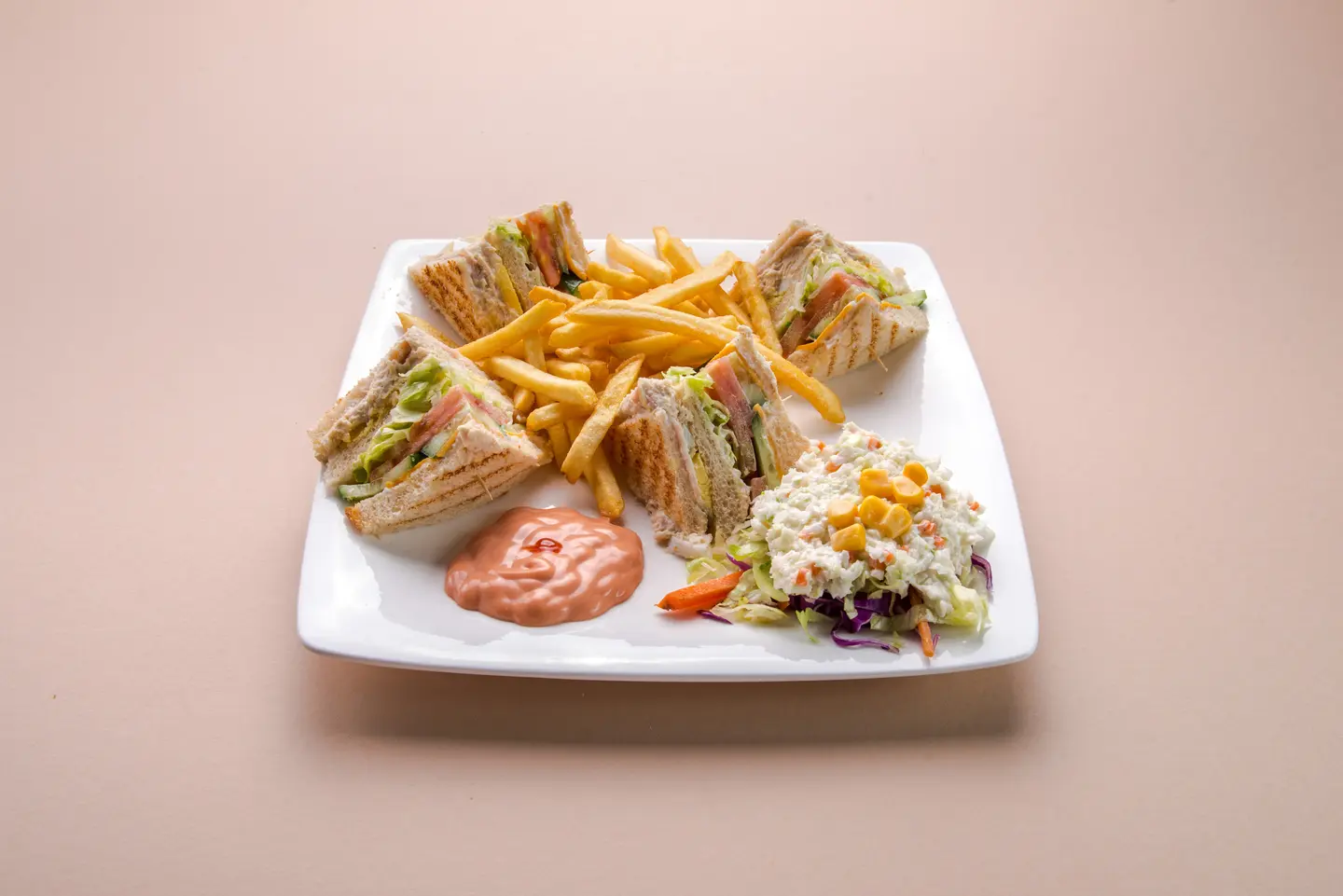 Classic Club - Plate