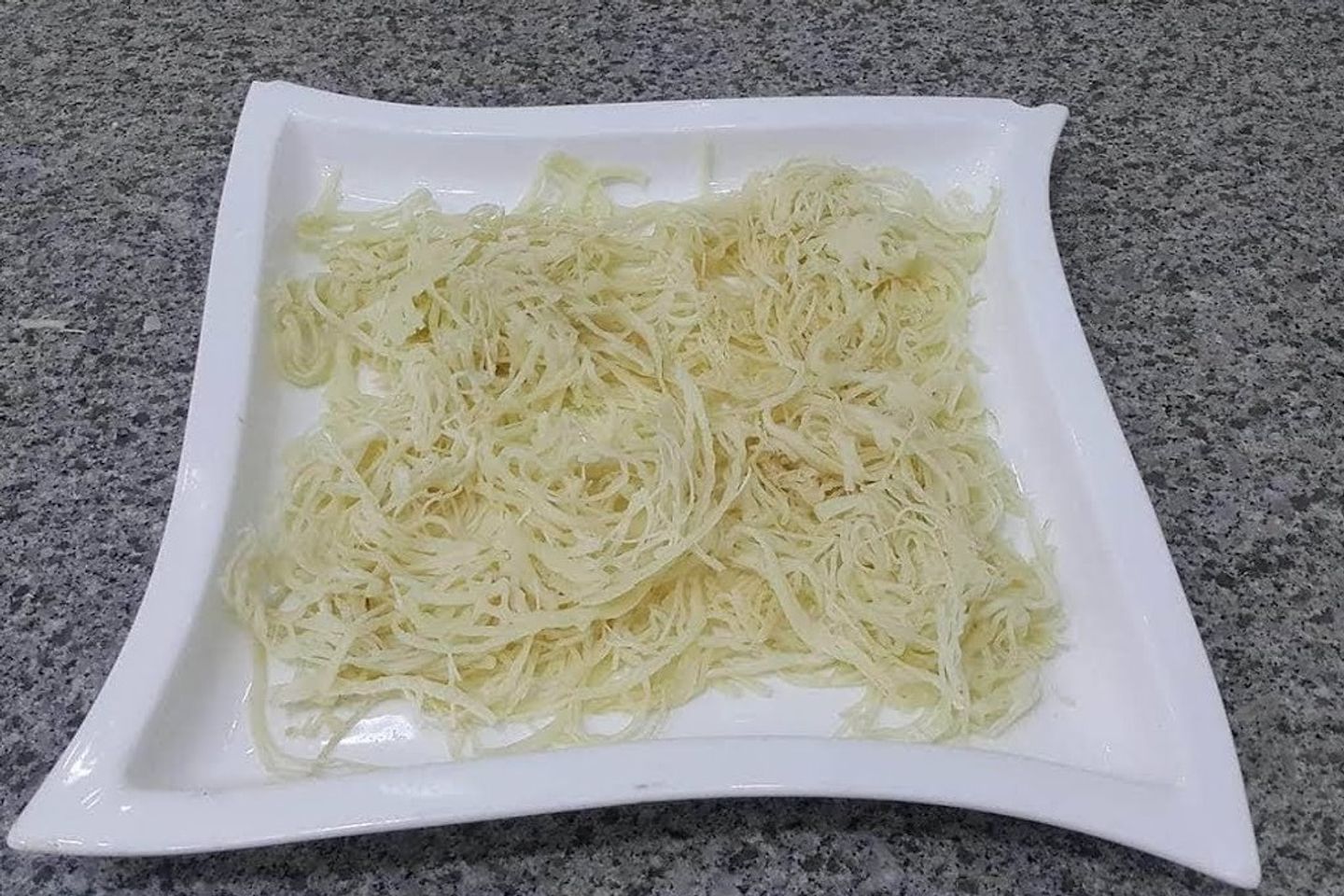 عجين كنافة خشنة  - كيلو