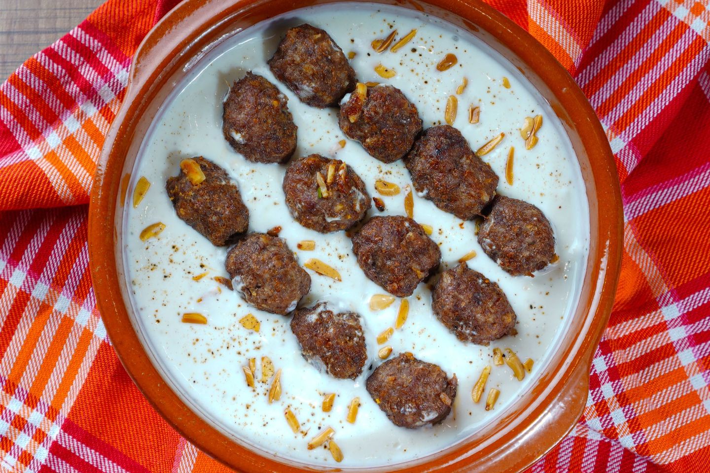 Grilled Meat With Yogurt - Half A Kilo