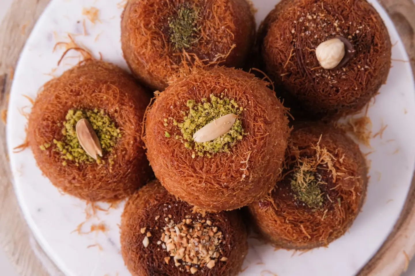 كنافة بالقشطة و الجبن - درزن